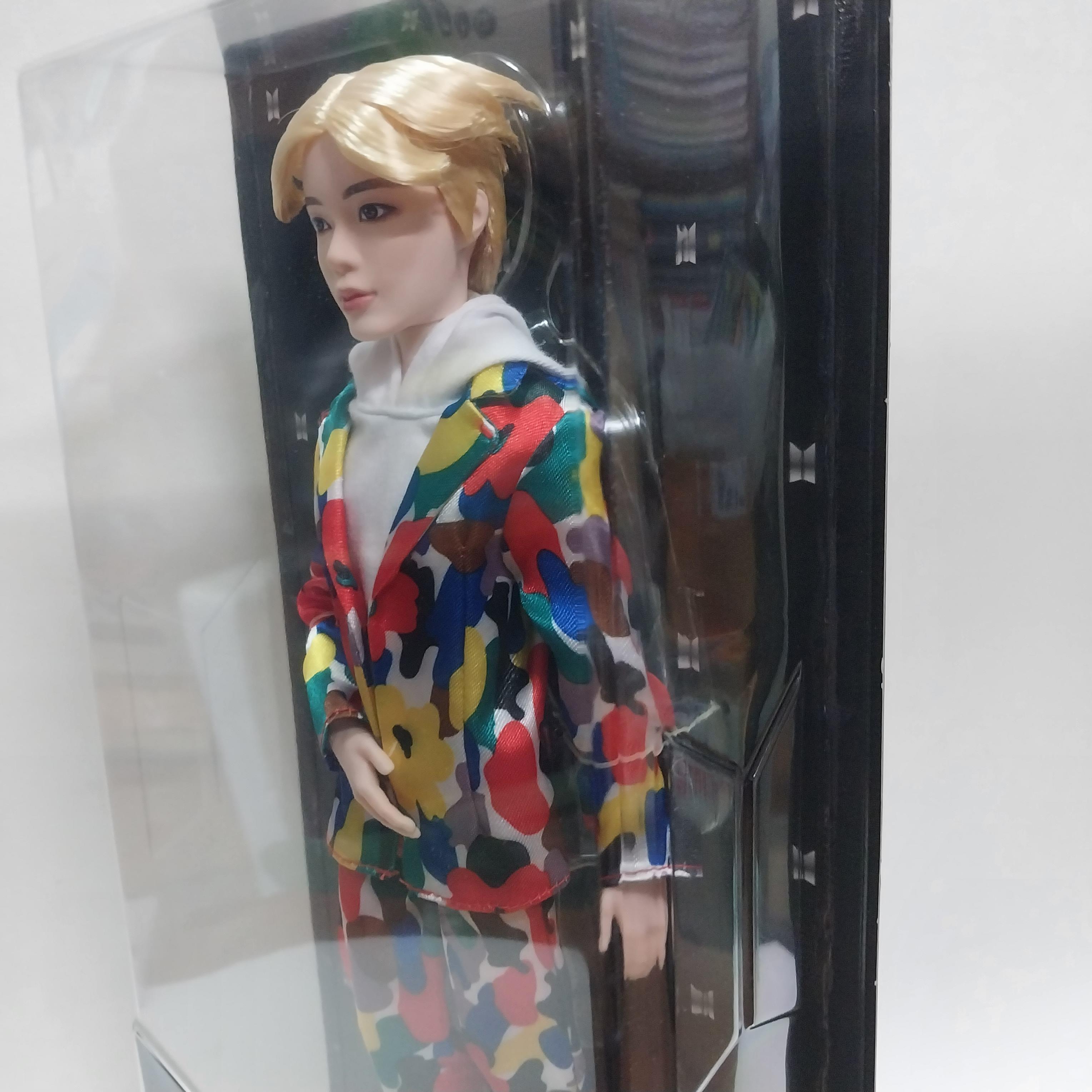 มีหลายภาพ มือ1 กล่องชำรุดบ้าง มีหลายภาพ ตุ๊กตาบอยแบรนด์เกาหลี BTS ของแท้แมทเทล