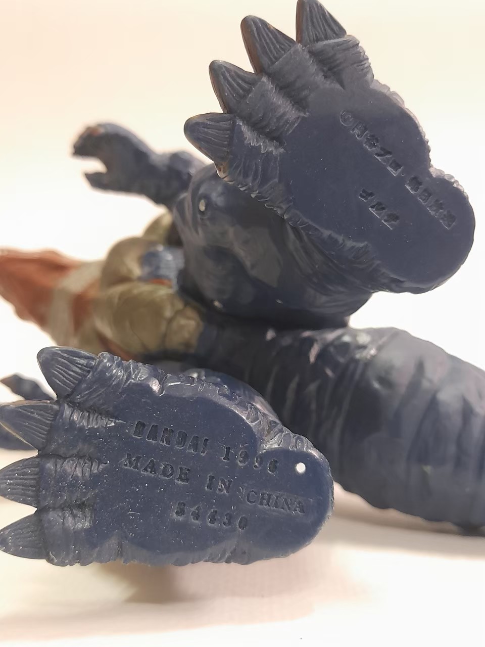 มีหลายภาพ,ซอฟ 6 - 6.5 นิ้ว สัตว์ประหลาด กอลซ่า จากอุลตร้าแมนทีก้า ขนาดตามรูป มือสองสภาพดีมีรอยบ้าง