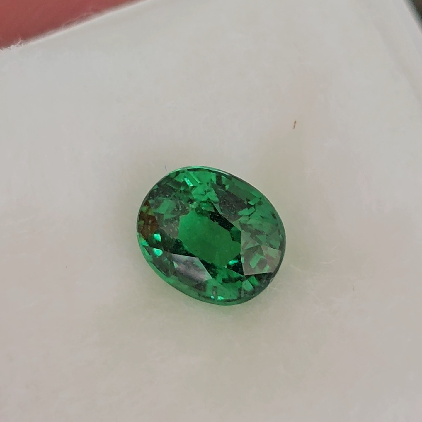 พลอย ซาโวไรท์ Tsavorite Garnet 1.26 กะรัต (Cts.) ดิบ Unheated พร้อมใบเซอร์ อัญมณีมงคลประจําวันเกิด เครื่องประดับพลอย
