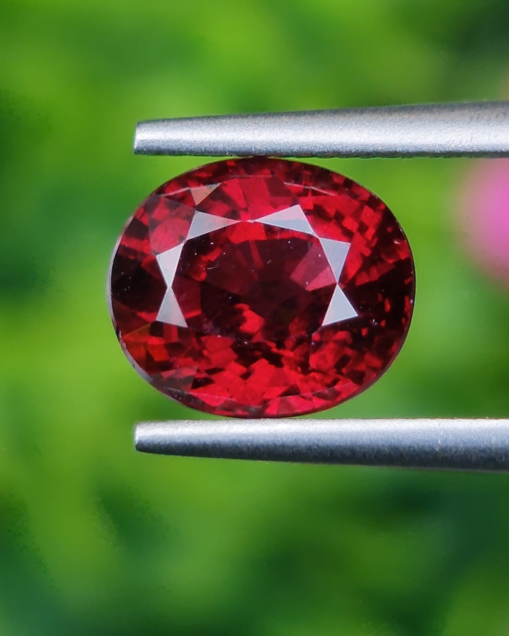 พลอย โรโดไลต์ กาเน็ท Rhodolite Garnet 2.68 กะรัต Cts.พลอยแท้ อัญมณีมงคลประจําวันเกิด เครื่องประดับพลอย