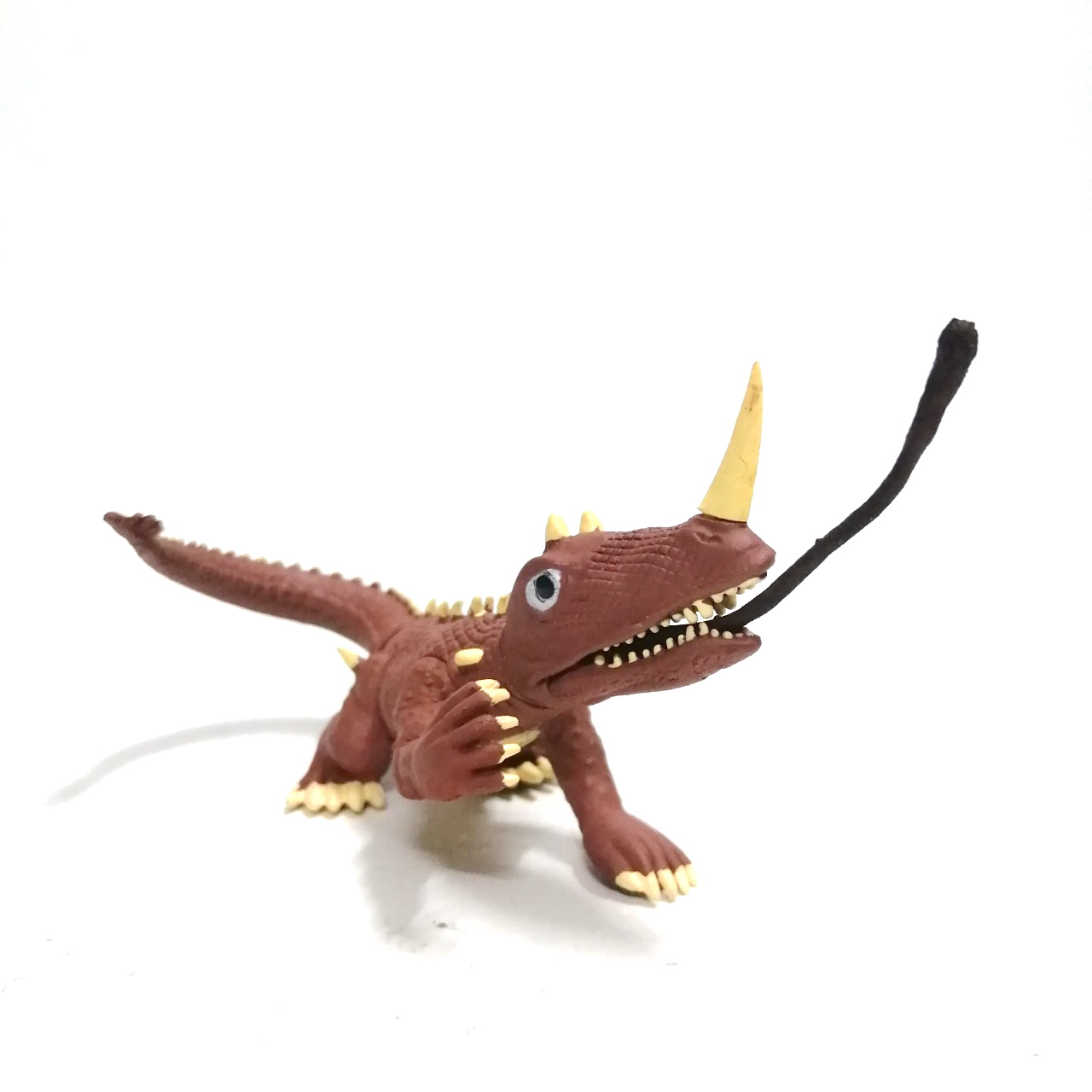 กาชาปอง จาก กาเมร่า ขนาดตามรูป สภาพดีมีรอยบ้าง ค่อนข้างหายากไม่พบบ่อย