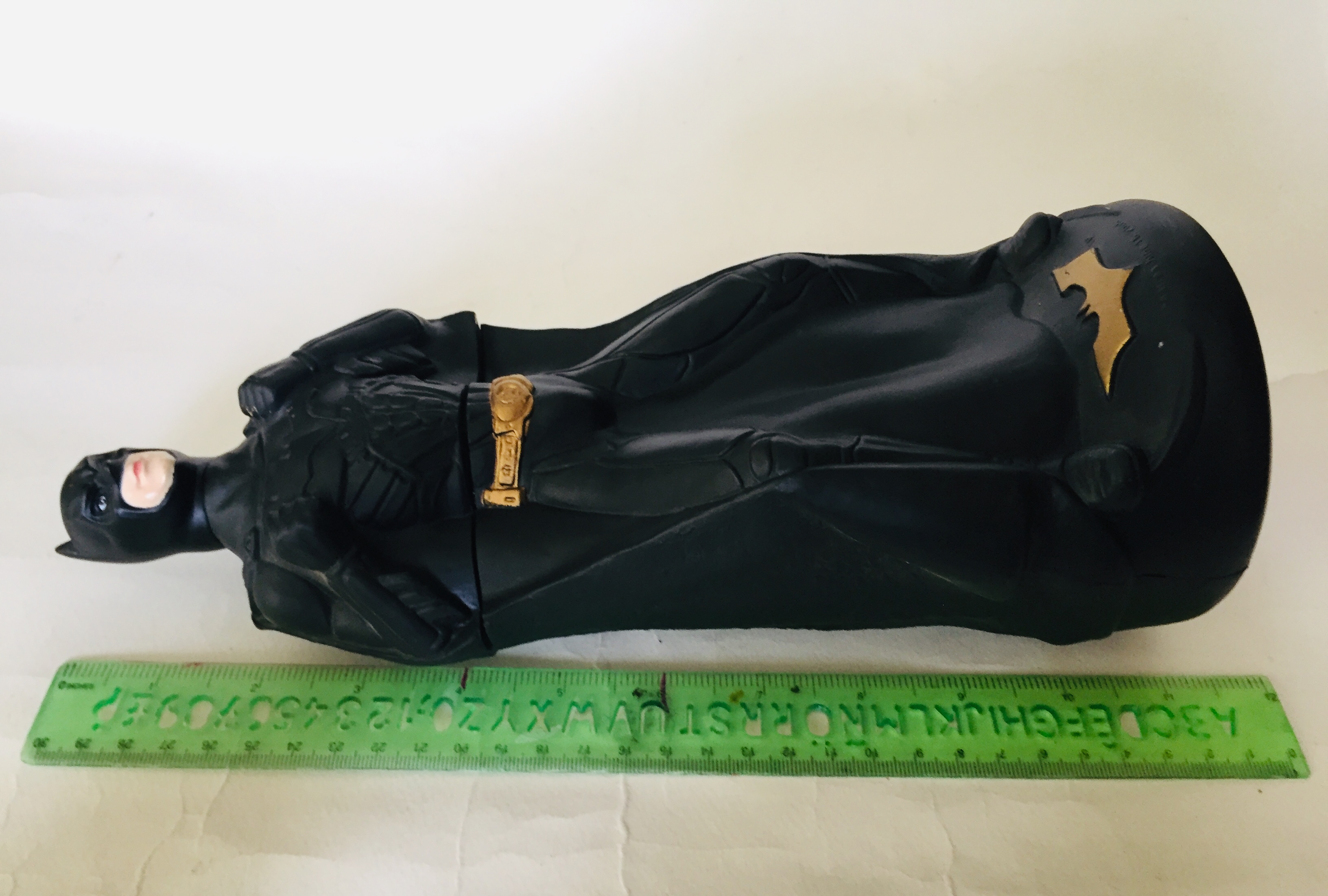 มีหลายภาพ, มีตำหนิตามภาพ ขวดน้ำเก่ารูปแบทแมน Batman Bottleแยกส่วนตัวและฝาได้ เป็นชิ้นฃานพลาสติก ขนาดตามภาพ