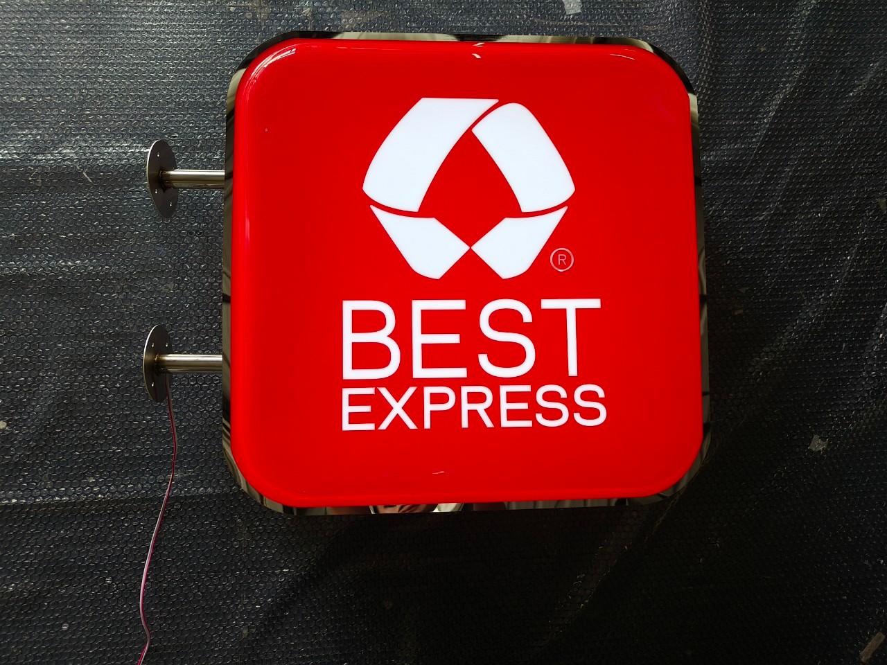 ป้ายกล่องไฟปั้มนูน 2ด้าน BEST EXPRESS