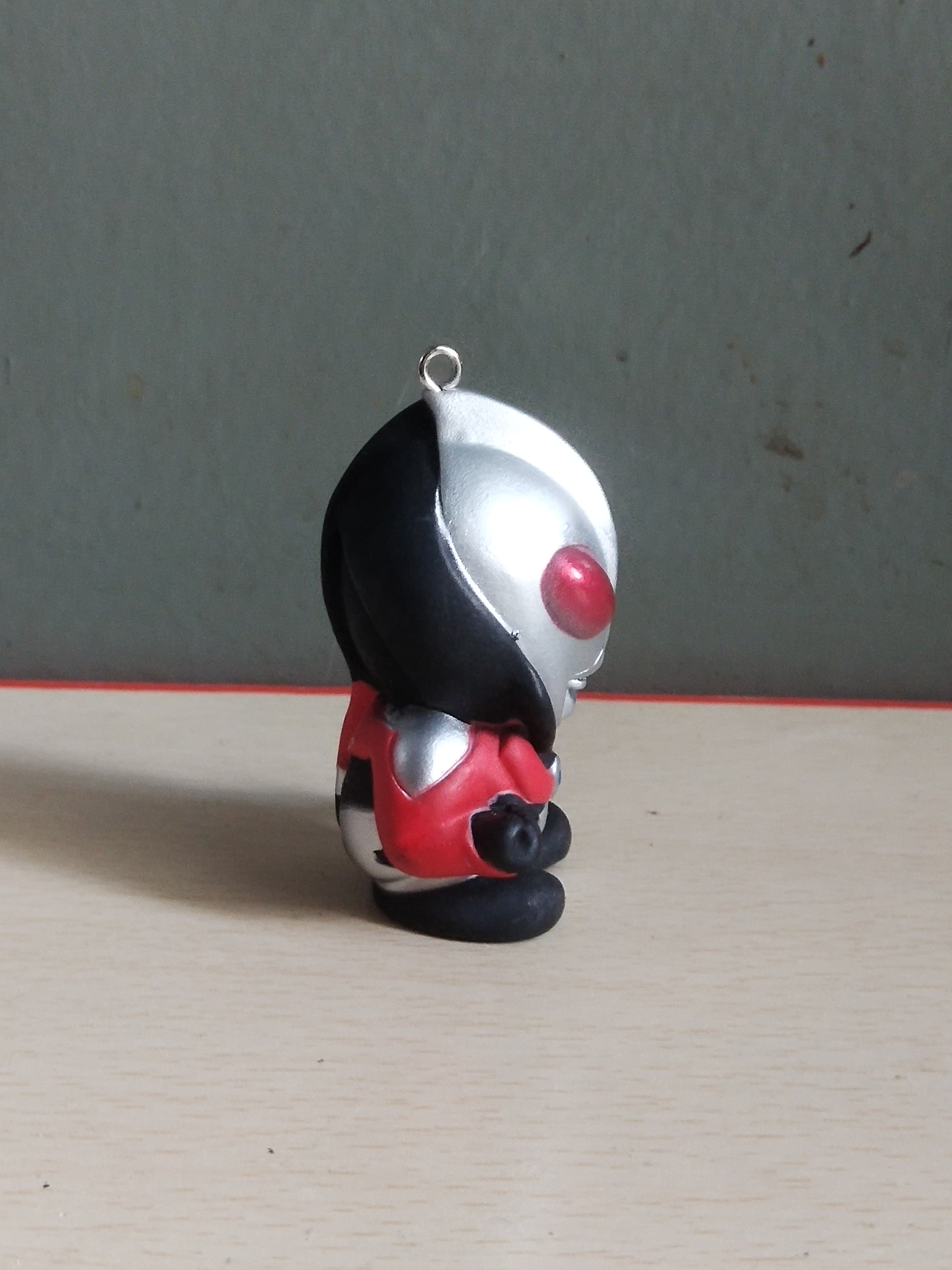 มีหลายภาพ ของสะสมApext ซอฟไวนิล SD ดาร์คอุลตร้า ขนาดประมาณ 2.5 นิ้ว , Collectible soft vinyl SD Dark Ultra