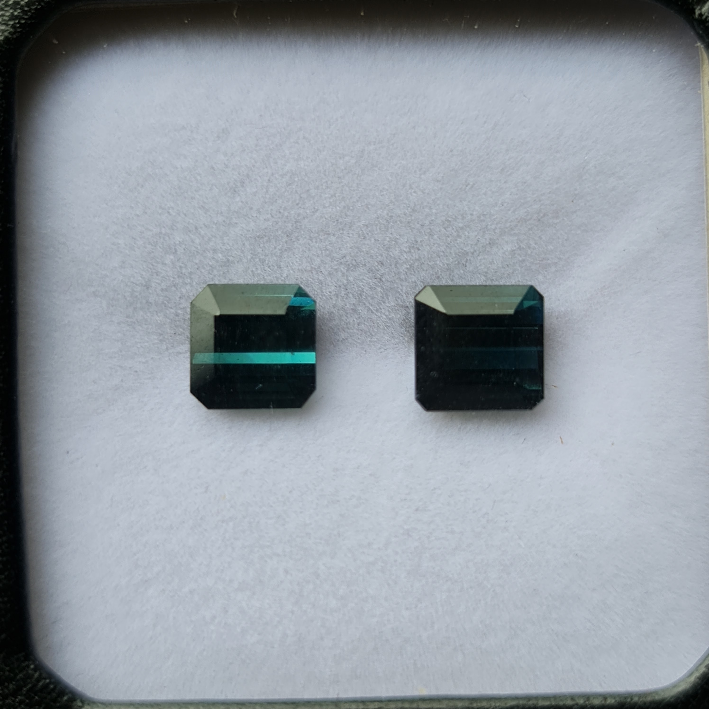 พลอย ลากูน ทัวร์มาลีน (Ragoon Tourmaline) 4.70 กะรัต (Cts.) 2 เม็ด พลอยแท้ อัญมณีมงคลประจําวันเกิด เครื่องประดับพลอย