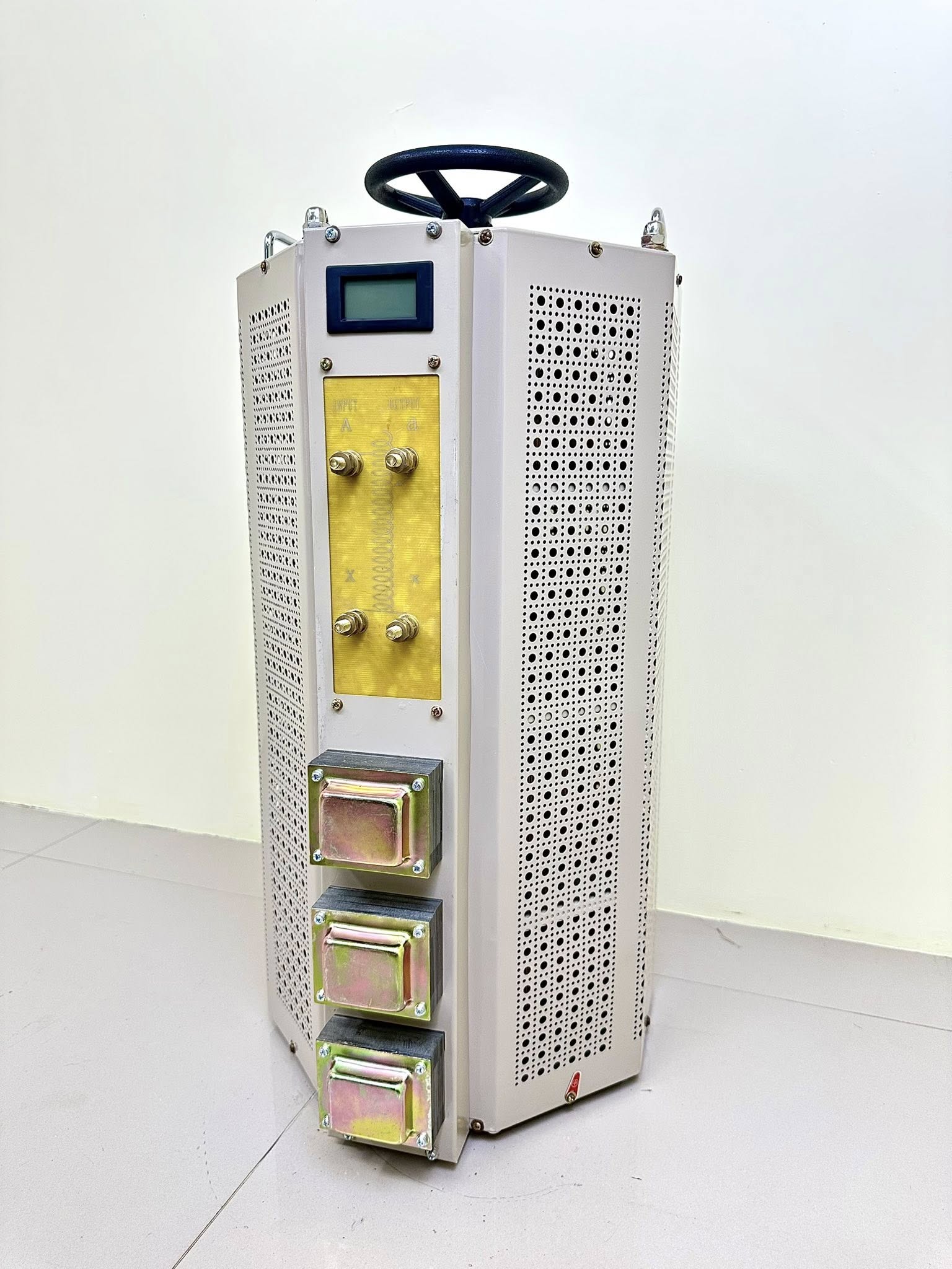 วาริแอค หม้อแปลงปรับแรงดันไฟฟ้าชนิดแกนหมุน 30Kva 1 เฟส