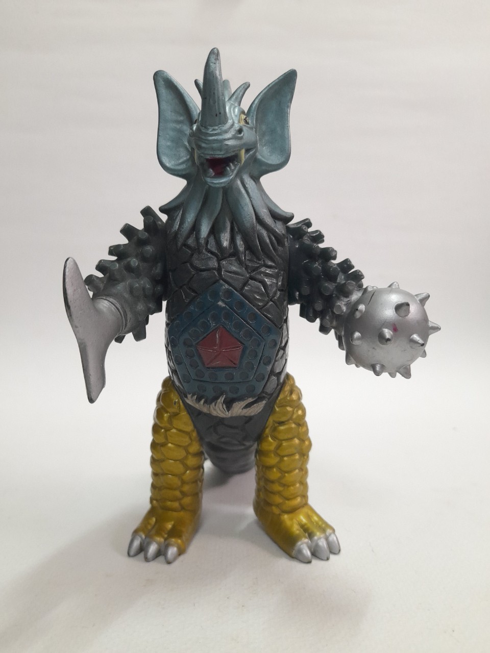 ซอฟ 6..5นิ้ว สัตว์ประหลาดไทแร้นต์ จากอุลตร้าแมนทาโร่ มือสอง สภาพดี มีรอยบ้าง มีปั๊มใต้เท้า