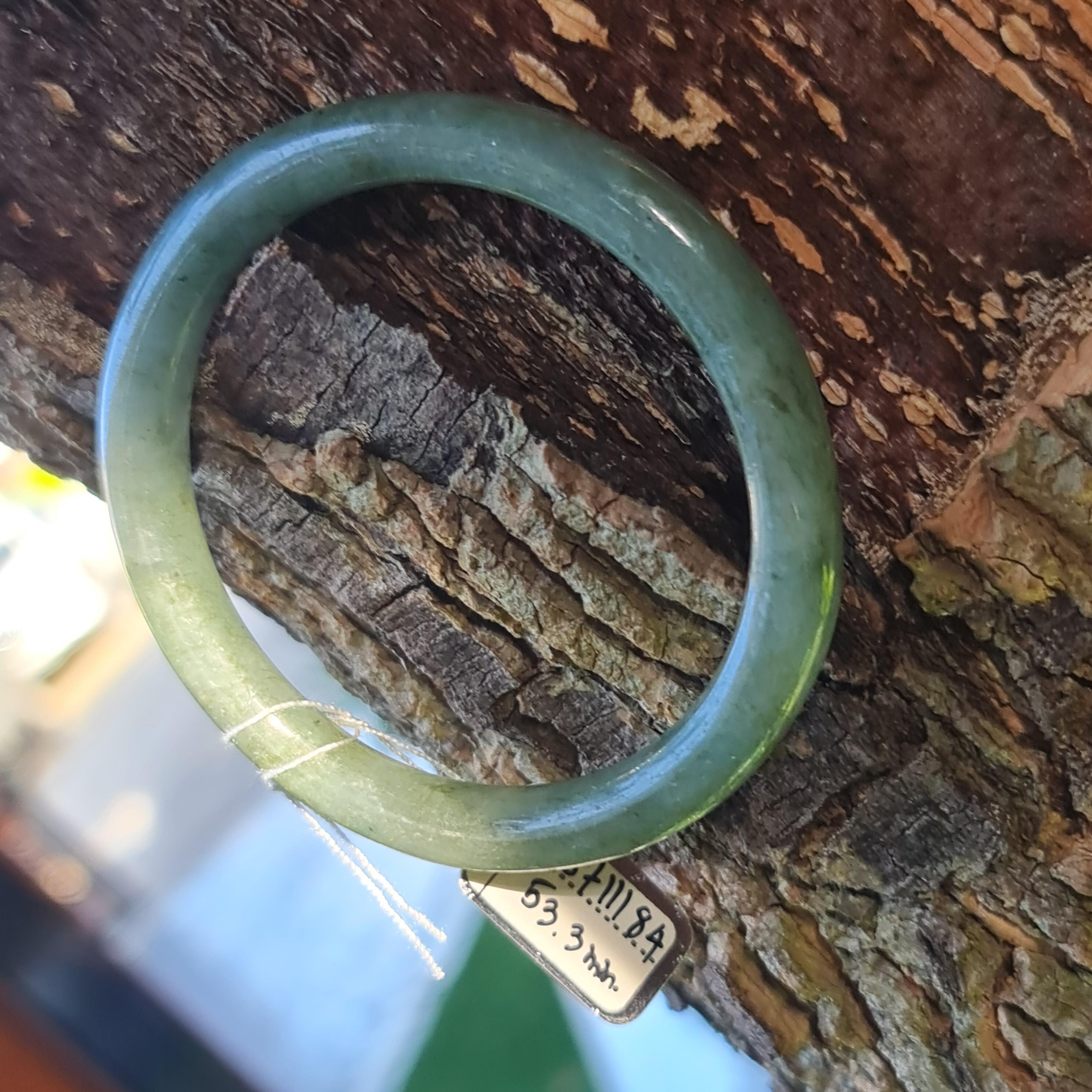 JB6711184 หยก พม่า แท้ Jade กำไลหยก 53.3 มม. (Jadeite bracelet) พม่า (Myanmar)