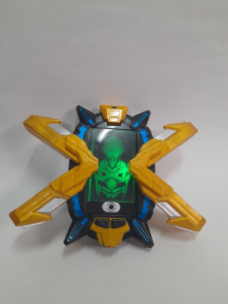 มีหลายภาพ, DXอุปกรณ์แปลงร่างอุลตร้าแมนเอ๊กซ์ มีเสียง หน้าจอติดปกติ ของมีตามภาพ