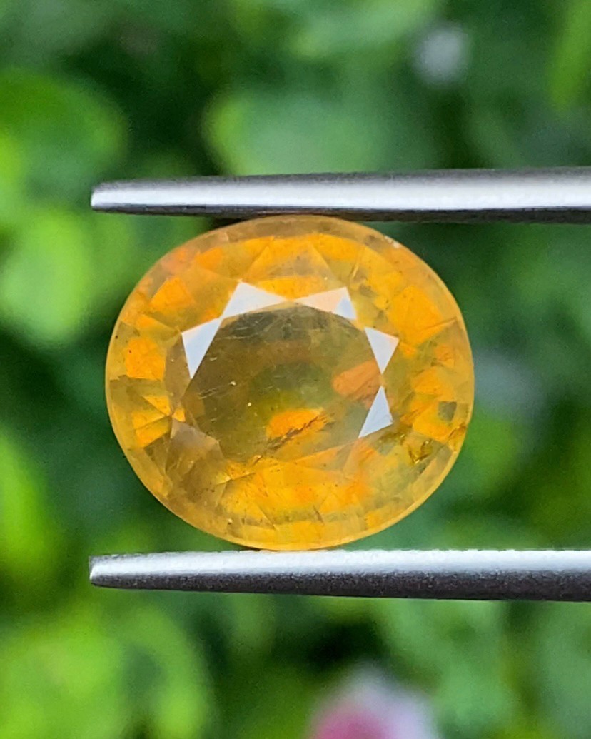 พลอย บุษราคัม yellow sapphire 7.10 กะรัต (Cts.) เผาใหม่ พลอยแท้ อัญมณีมงคลประจําวันเกิด เครื่องประดับพลอย