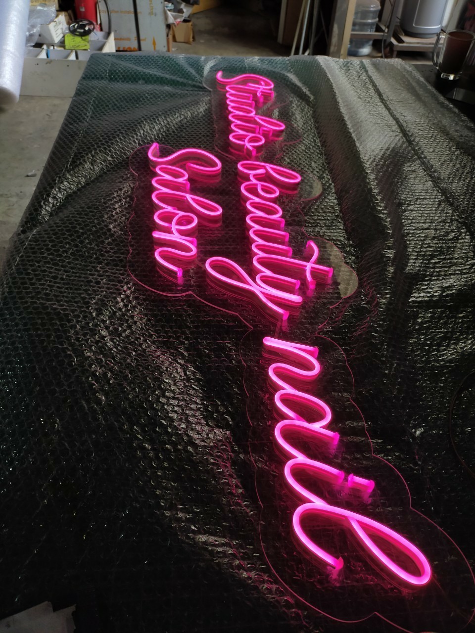 ป้ายไฟนีออนFlex แสงสีชมพู