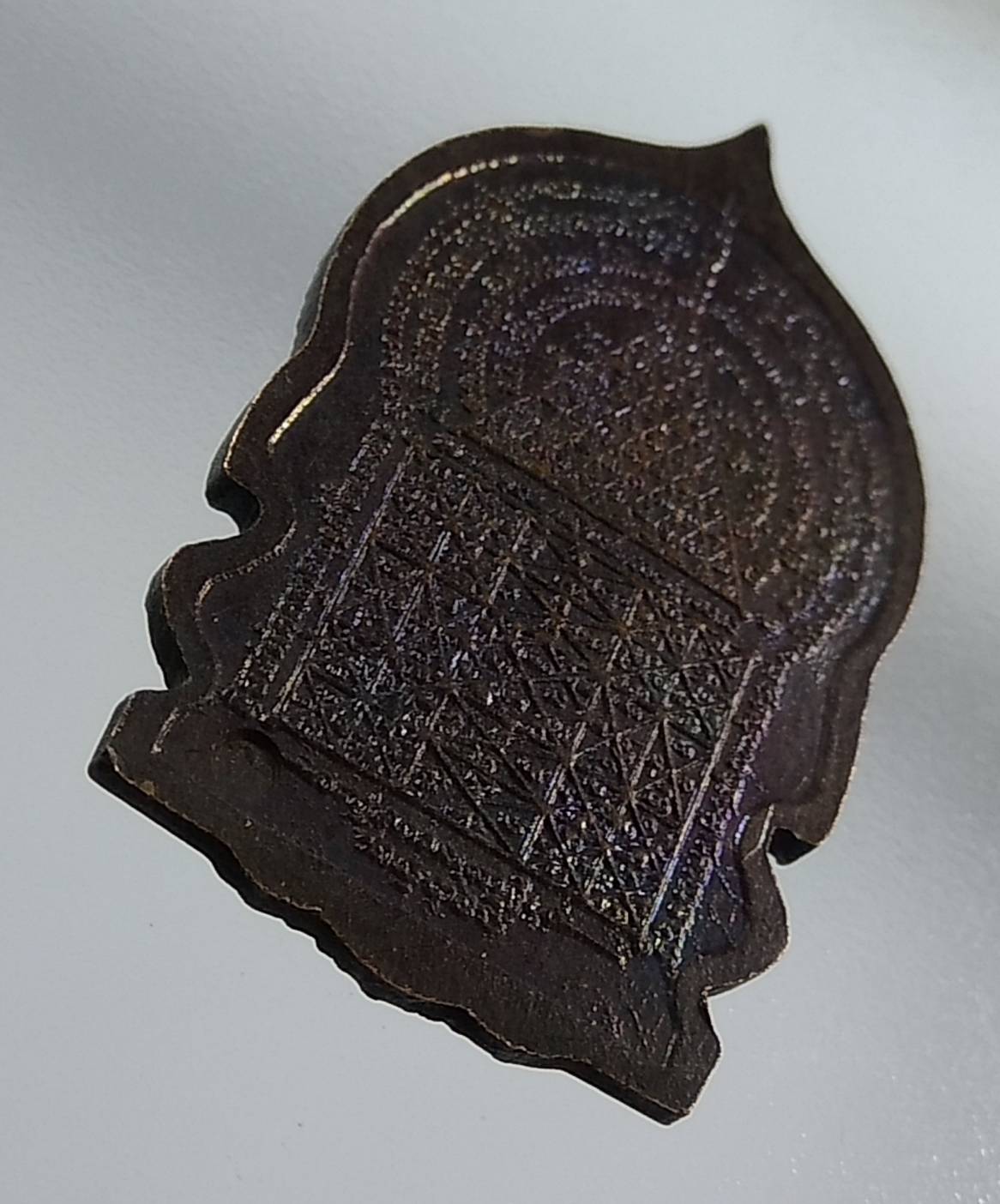 A1293 เหรียญนั่งพาน หลวงพ่อเณร วัดทุ่งเศรษฐี กรุงเทพฯ ปี2543 (หลวงปู่หมุน ร่วมเสก)