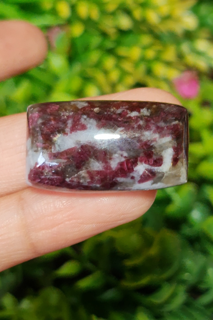 พลอย ทัวร์มารีน (Tourmaline) 75.26 กะรัต (Cts.) อัญมณีมงคลประจําวันเกิด เครื่องประดับพลอย