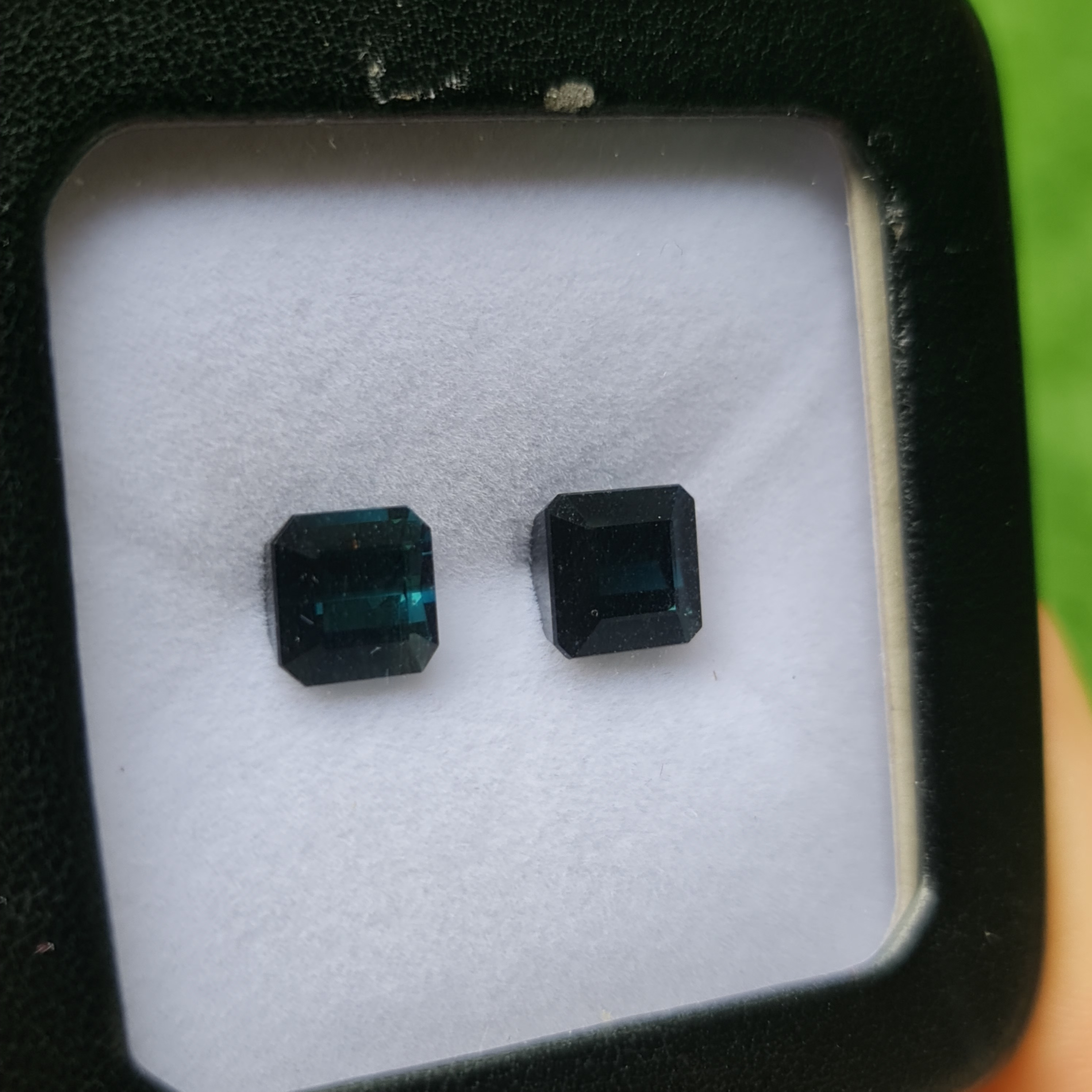 พลอย ลากูน ทัวร์มาลีน (Ragoon Tourmaline) 4.70 กะรัต (Cts.) 2 เม็ด พลอยแท้ อัญมณีมงคลประจําวันเกิด เครื่องประดับพลอย