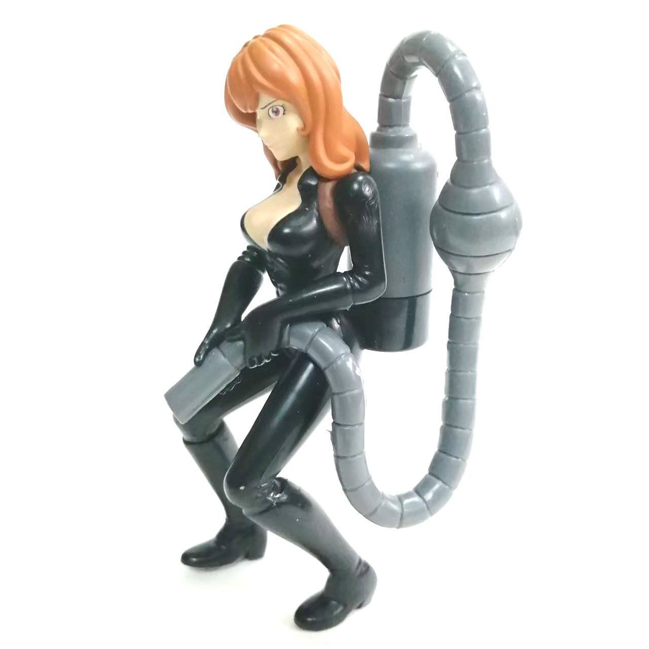 ขนาด 5-5.5นิ้วฟิกเกอร์ยางตัน ฟูจิโกะนางเอกจากเรื่องลูแปงที่3ไม่มีฐานไม่พบบ่อย มือสองมีรอยบ้าง ของมีตามภาพ ไม่หัก *** ไม่กาว