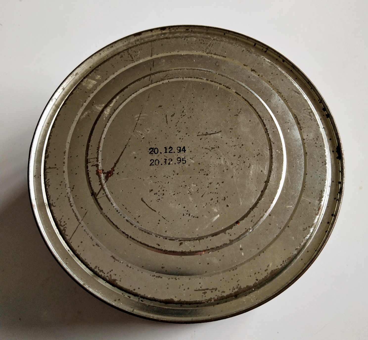 ของเก่าสะสม *** มีตำหนิตามภาพ กล่องสังกะสีใส่ขนมคุ๊กกี้ตราเมอร์เมด ขนาด 7.5" เก่า มีตำหนิตามภาพ