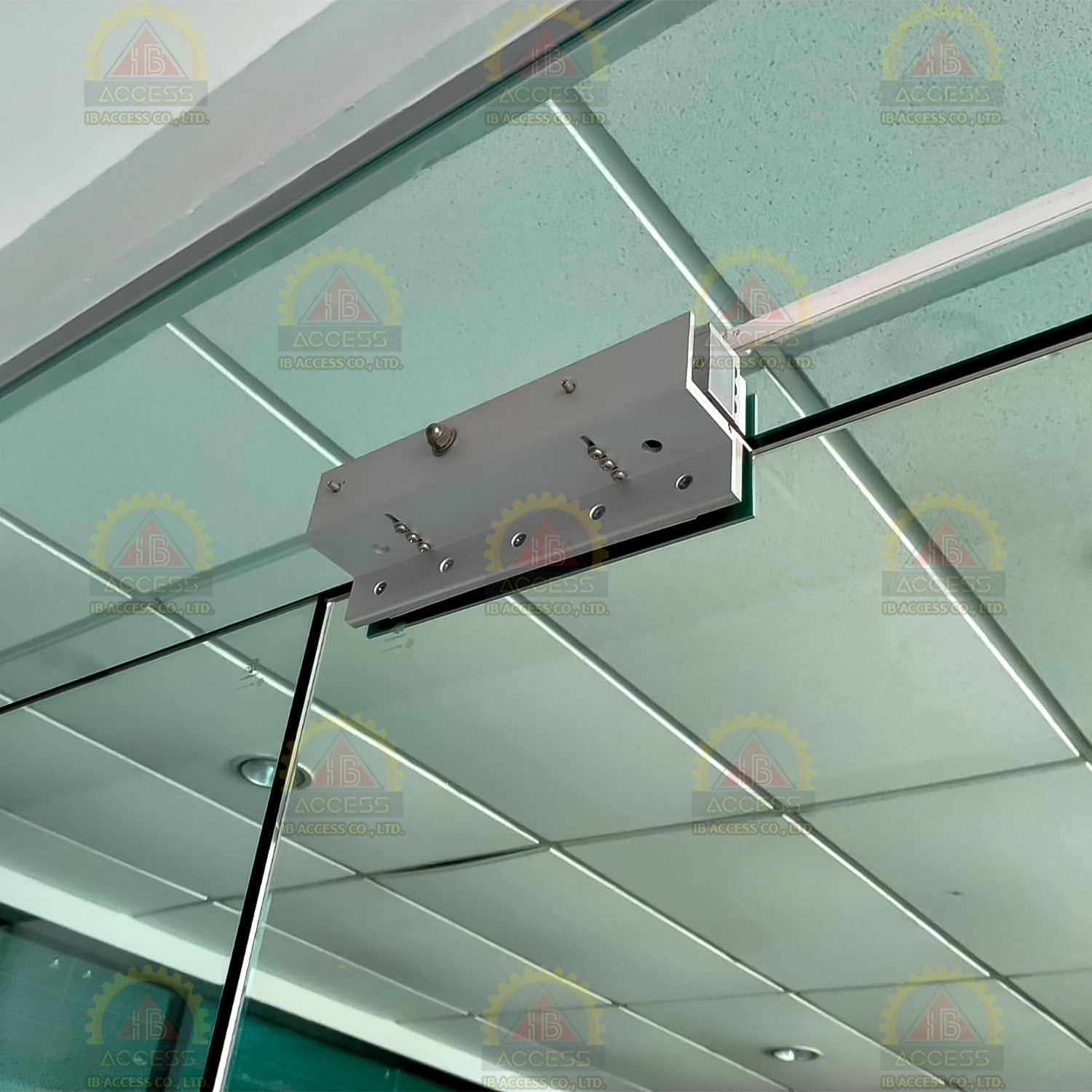 U Bracket สำหรับประตูกระจกบานเปลือยบน+ล่าง ยี่ห้อ BEL รุ่น DSU-600