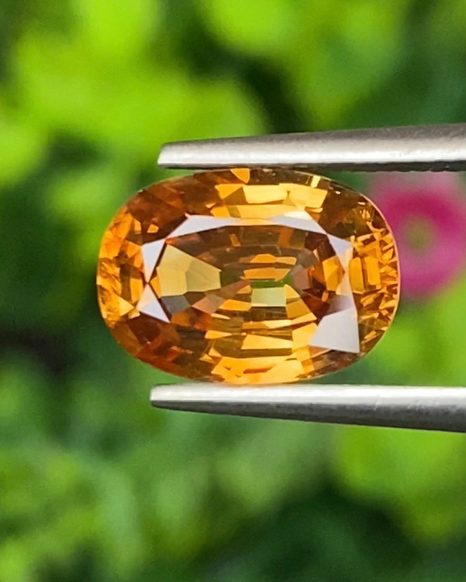 พลอย มาลี การ์เน็ท Mali Garnet 3.98 กะรัต Cts. พลอยแท้ อัญมณีมงคลประจําวันเกิด เครื่องประดับพลอย
