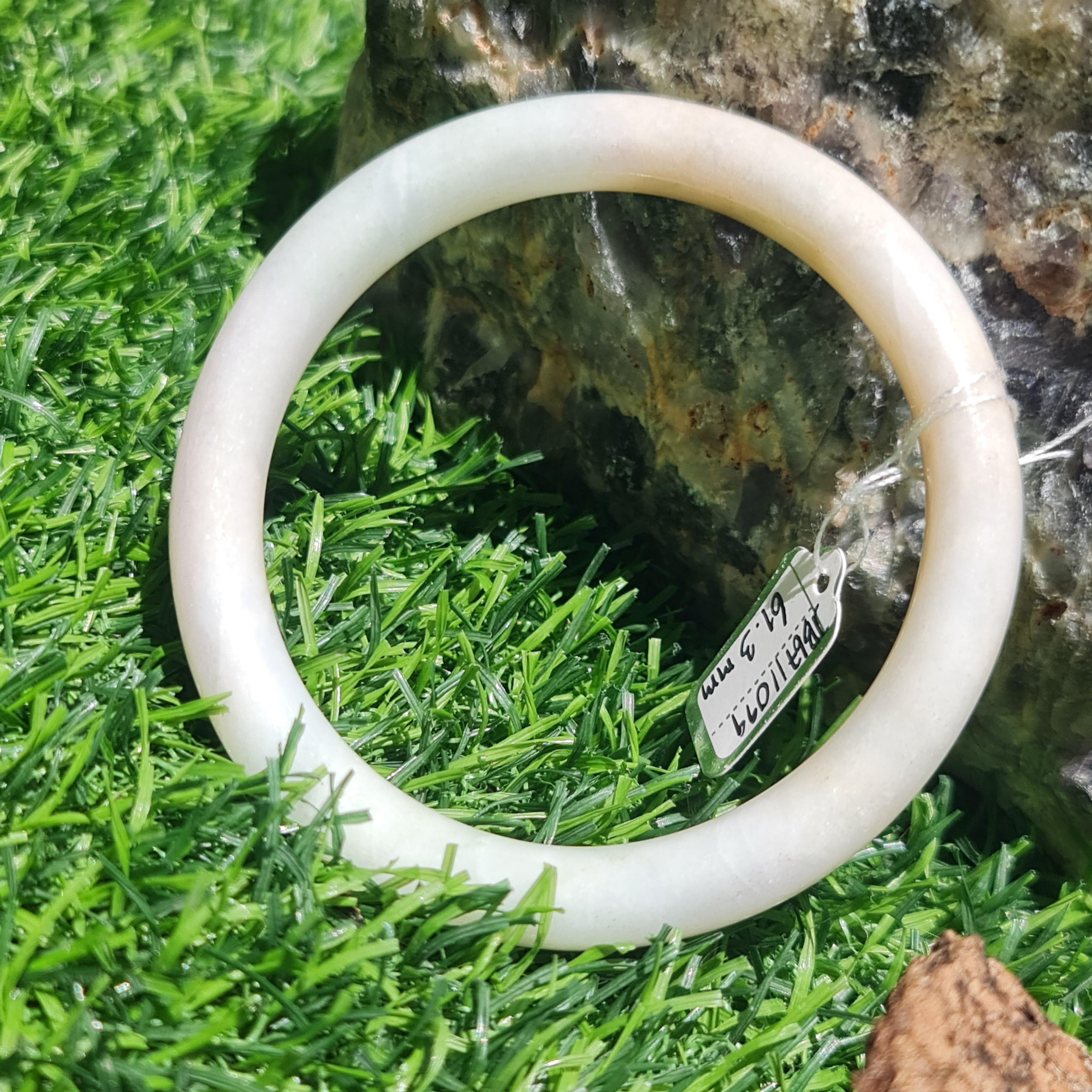 JB6711099 หยก พม่า แท้ Jade กำไลหยก 61.3 มม. (Jadeite bracelet) พม่า (Myanmar)