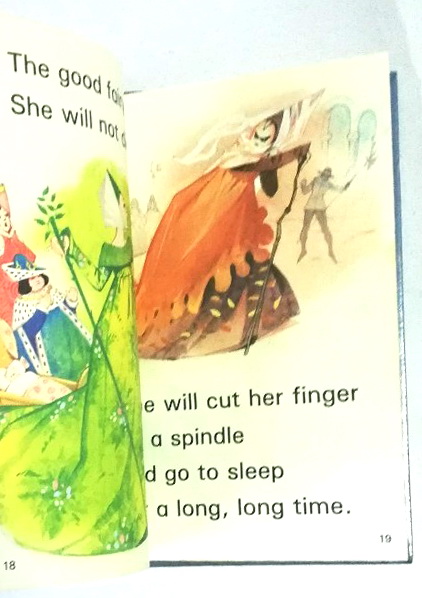 หนังสือนิยายภาพ ฉบับภาษาอังกฤษ "Read It Yourself, Sleeping Beauty" retold by Alison Ainsworth, Illustrated by Angus McBride ,Ladybird Books ***หนังสือมีตำหนิ ตามภาพ