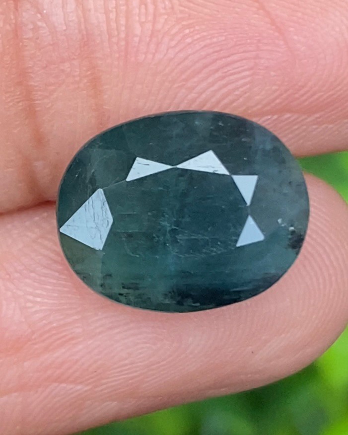 พลอย แกรนดิเดียร์ไรท์ Grandidierite 6.72 กะรัต (Cts.) พร้อมใบเซอร์ พลอยแท้ อัญมณีมงคลประจําวันเกิด เครื่องประดับพลอย