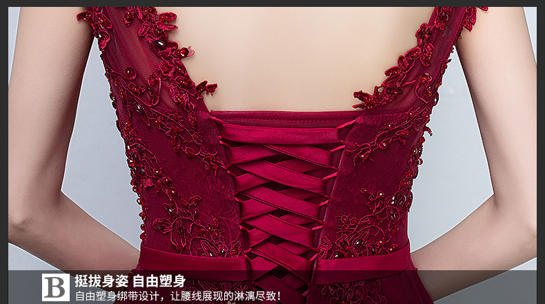 Pre-order ชุดราตรียาว ผ้าตาข่าย แขนกุด แต่งลูกไม้ สีแดง ปักดิ้นด้วยเพชร มุก สวย สง่า เรียบหรู