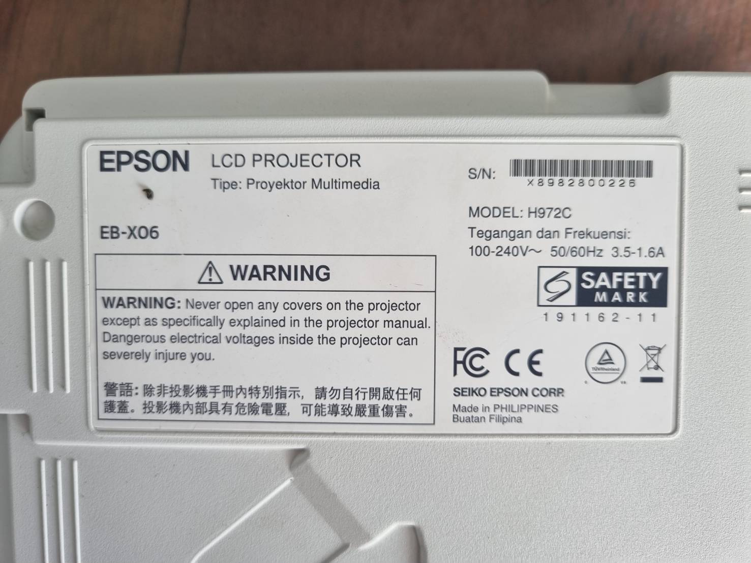 EPSON Projector Model EB X06 สีขาว