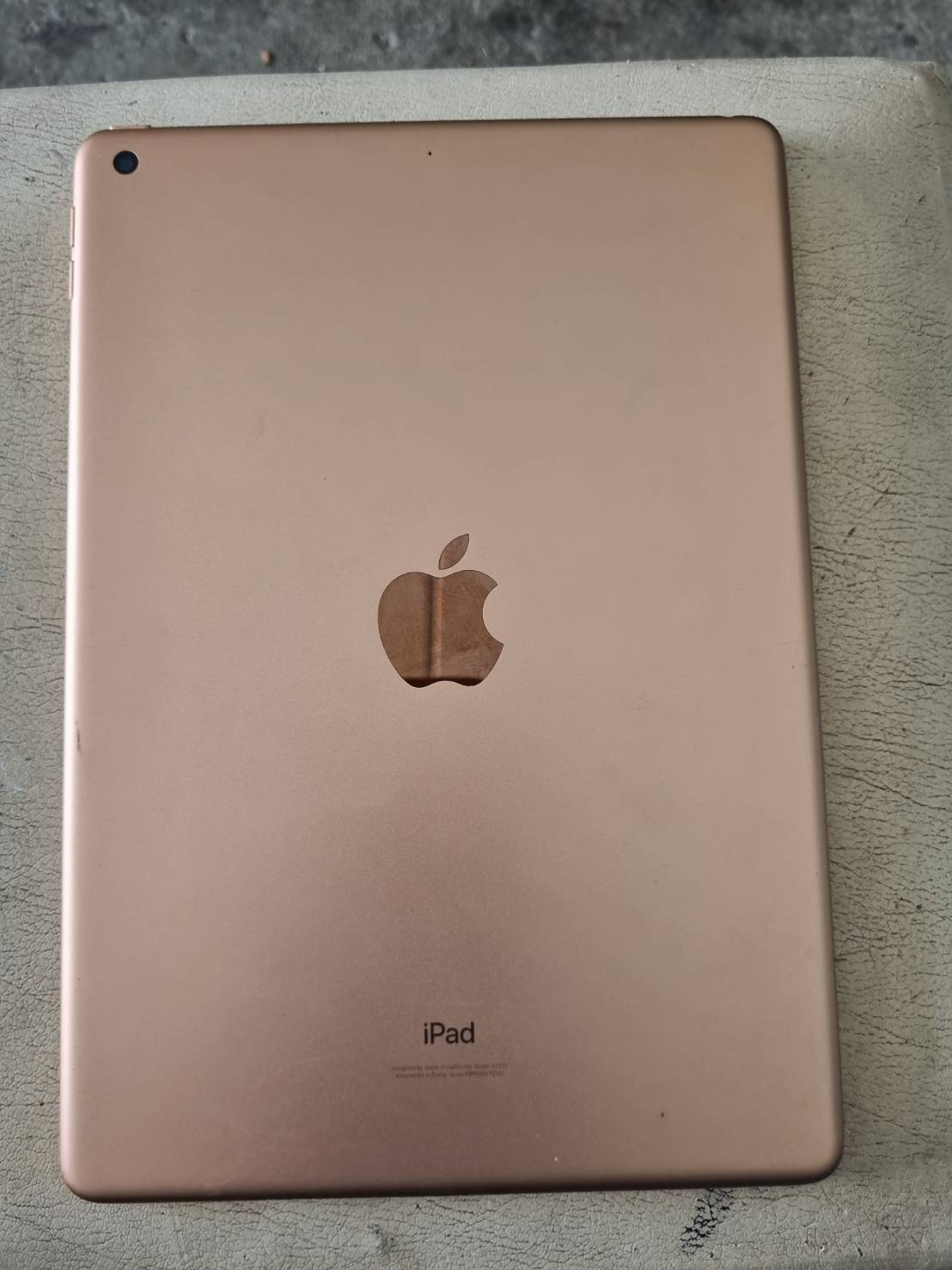 ipad Gen8 + ปากกา มีรอยตามการใช้งานบ้าง