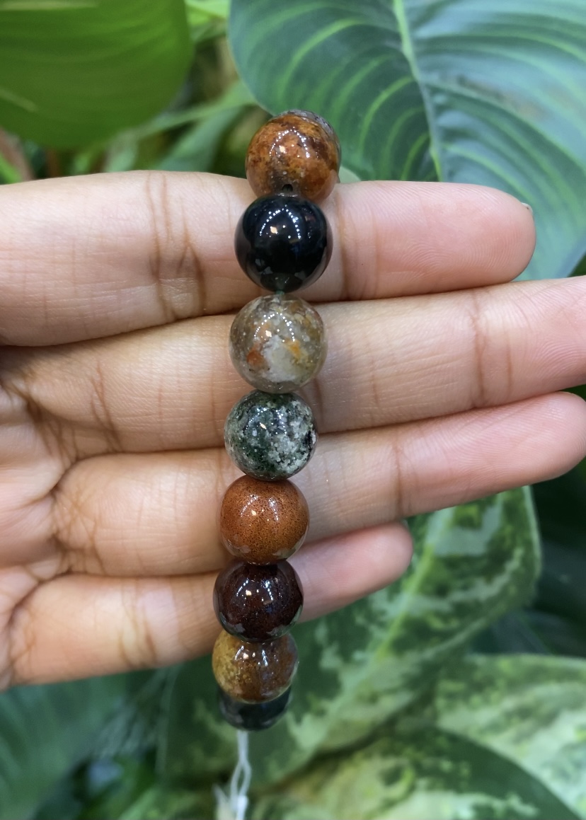 กำไลพลอยแท้ โป่งข่าม Phantom Quartz Bracelet