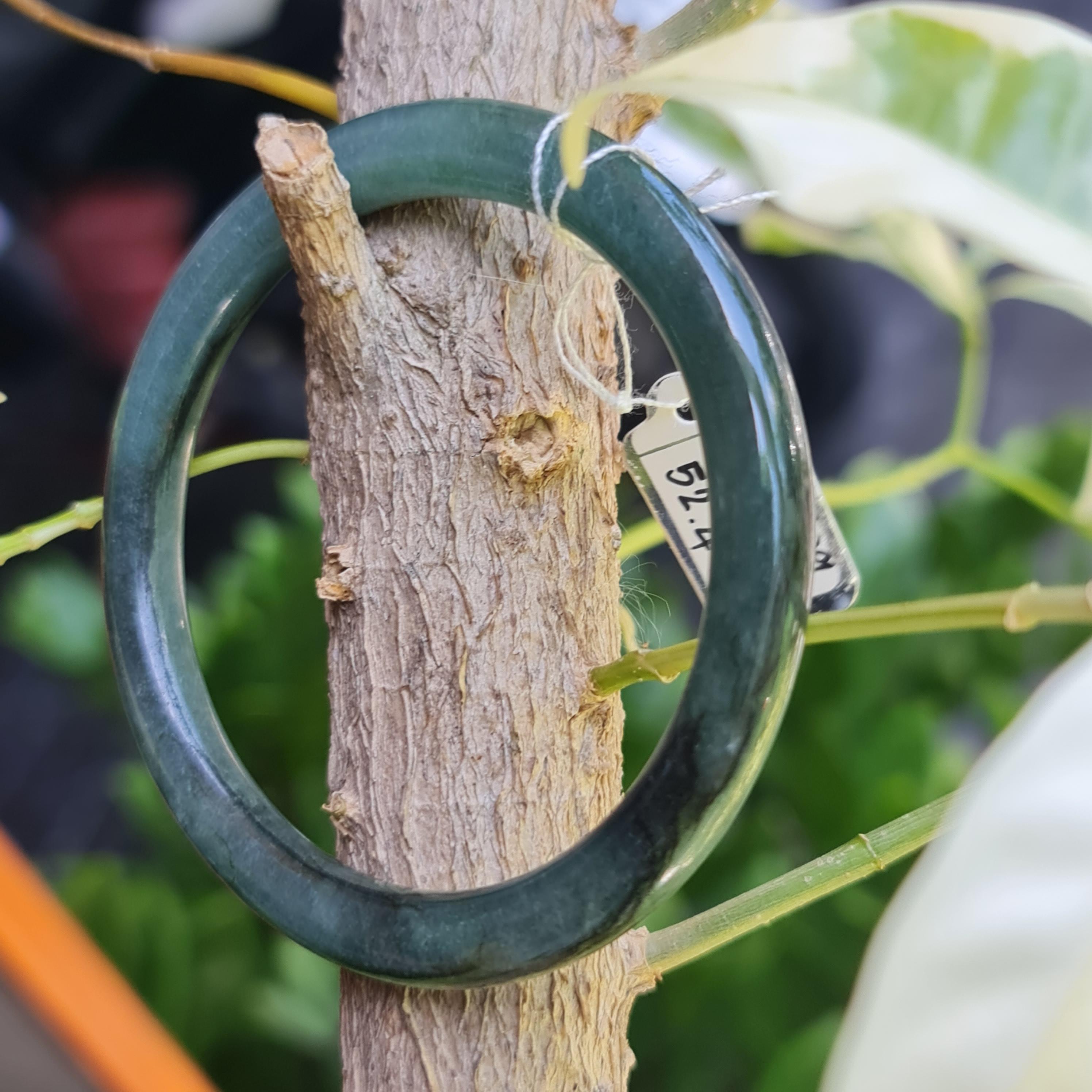 JB6711129 หยก พม่า แท้ Jade กำไลหยก 52.4 มม. (Jadeite bracelet) พม่า (Myanmar)