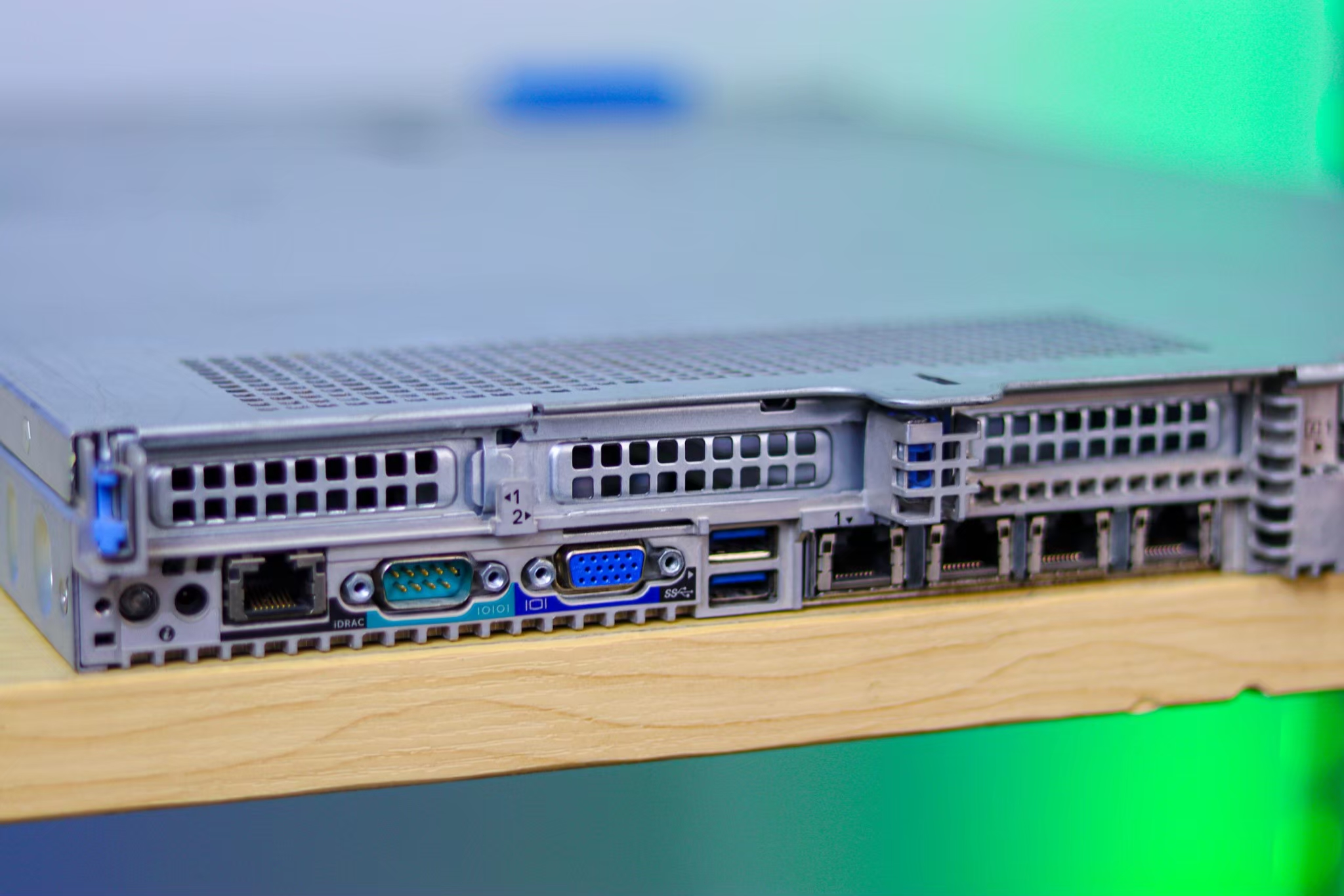 Server Dell R640 Xeon golde 6138 x2 No Ram tray x2 power x2 เครื่องสวย สินค้ามีจำนวนมาก