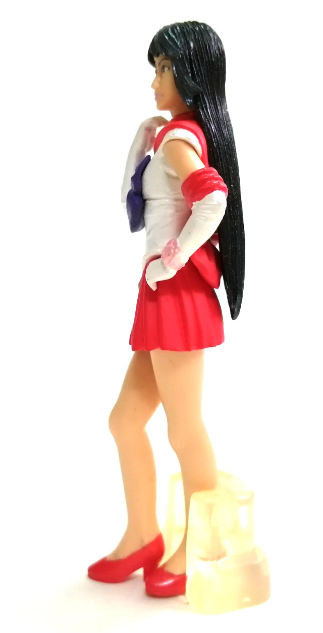 ของเล่น ของสะสม กาชาปองเซเลอร์มาร์ส sailor mars ชุดพิเศษ จากชุด live action ทีวีซีรีย์ ที่แกะหน้าจากนักแสดงจริง คือเคย์โกะ คิึิตากาว่า( keiko kitagawa)ที่รับบทsailor marsในสมัยนั้น กาชาปองตัวนี้สูง 11ซม. พร้อมฐานน้ำแข็งครบ สภาพสะสม เก่าเก็บ