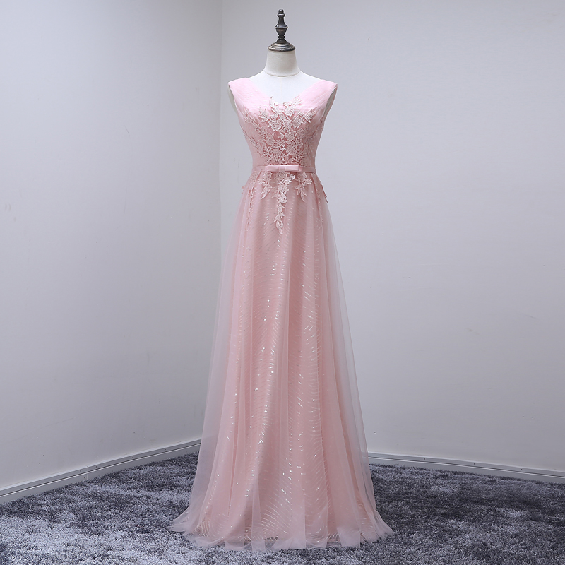 พร้อมส่ง ชุดราตรียาว แขนกุด สีชมพู แต่งลายลูกไม้ ผ้าตาข่าย ข้างในปักเลื่อม สวยหรู เชือกผูกหลัง