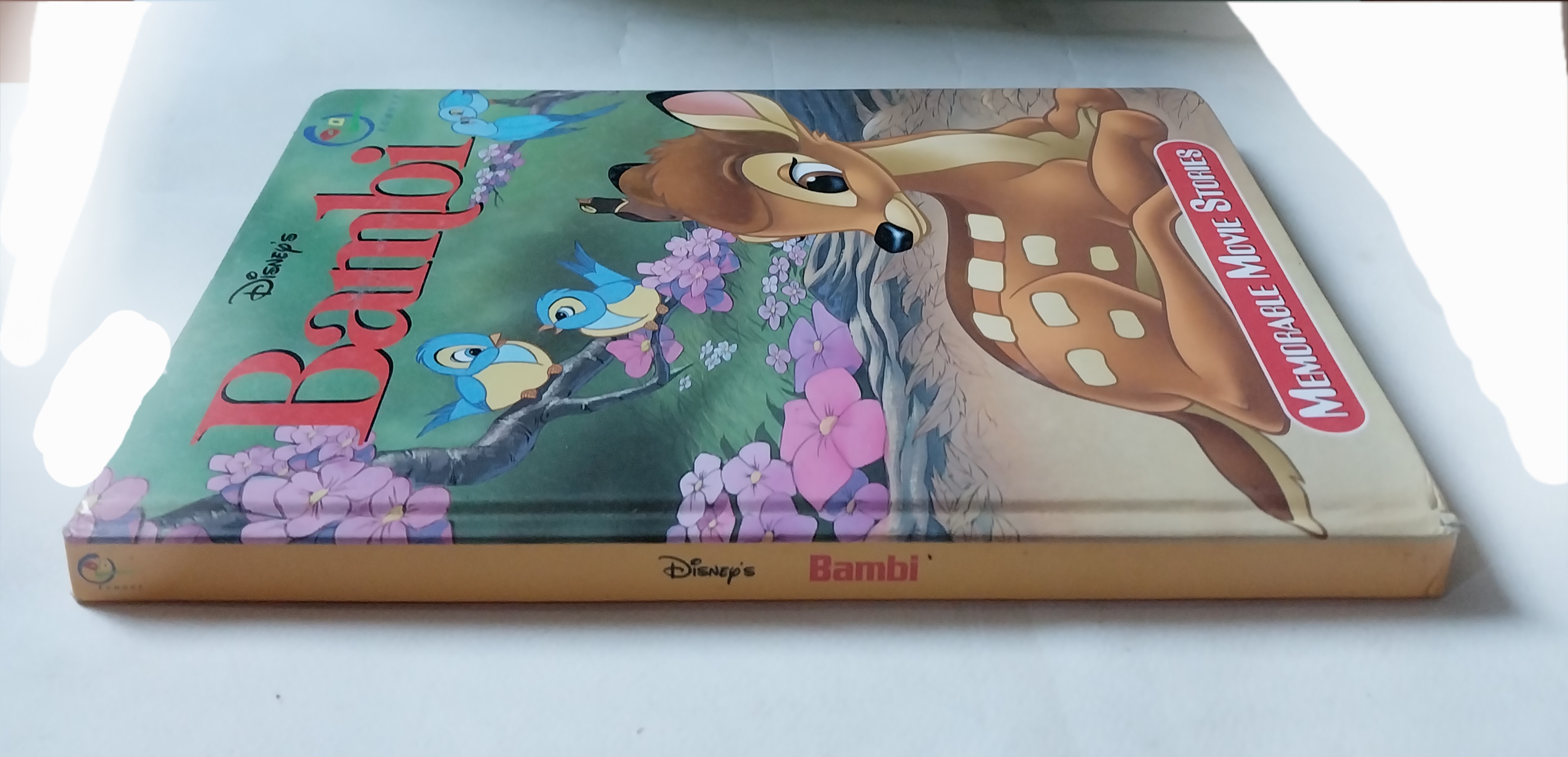 มีหลายภาพ*** มีตำหนิทั้งเล่ม โปรดดูทุกภาพ, หนังสือปกแข็งภาพสวยเรื่องราวน่ารัก** ภาษาอังกฤษ แบมบี้ Bambi จากดิสนีย์ Memorable Movie Stories