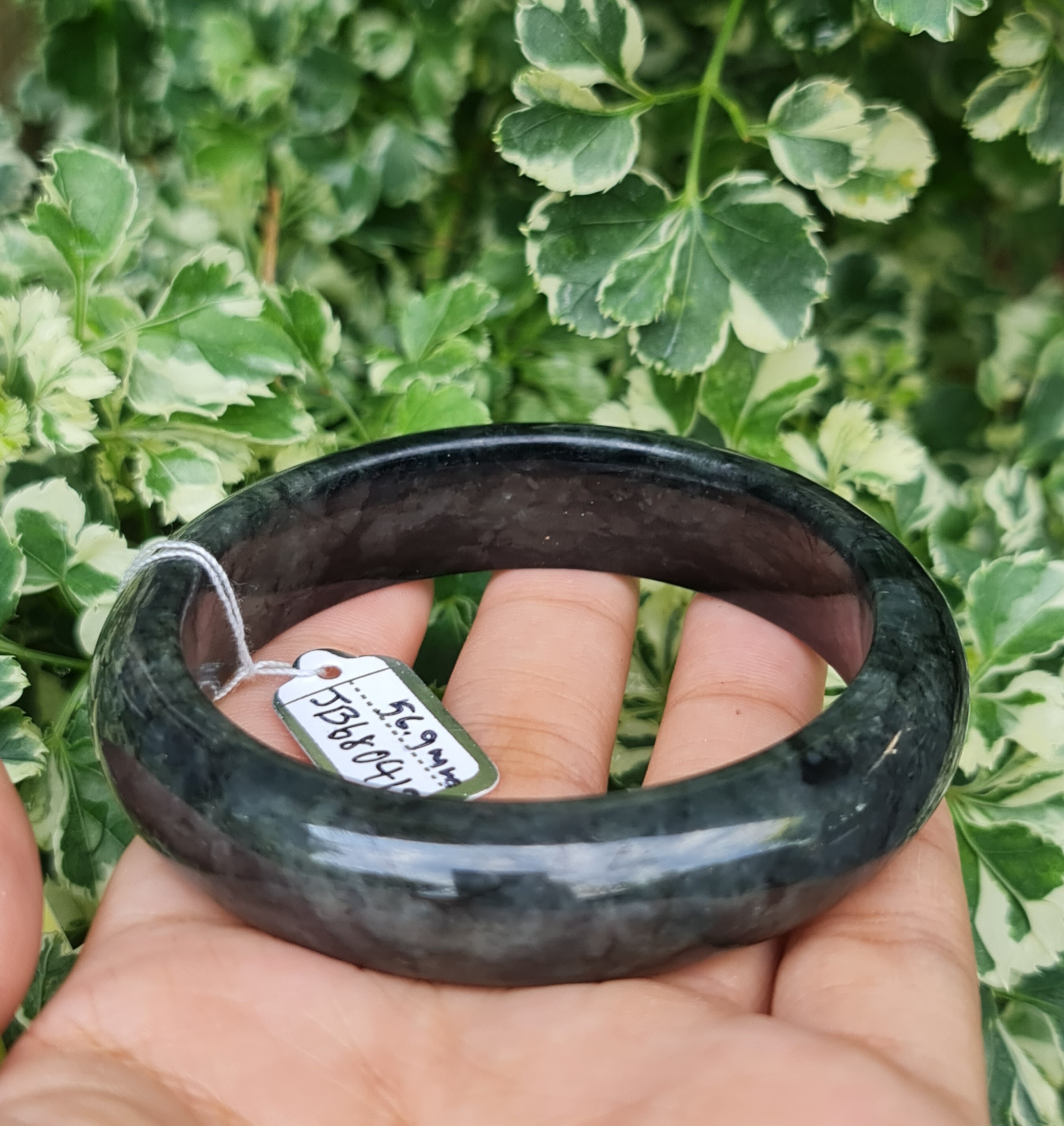 JB6804124 หยก พม่า แท้ Jade กำไลหยก 56.9 มม. (Jadeite bracelet) พม่า (Myanmar)