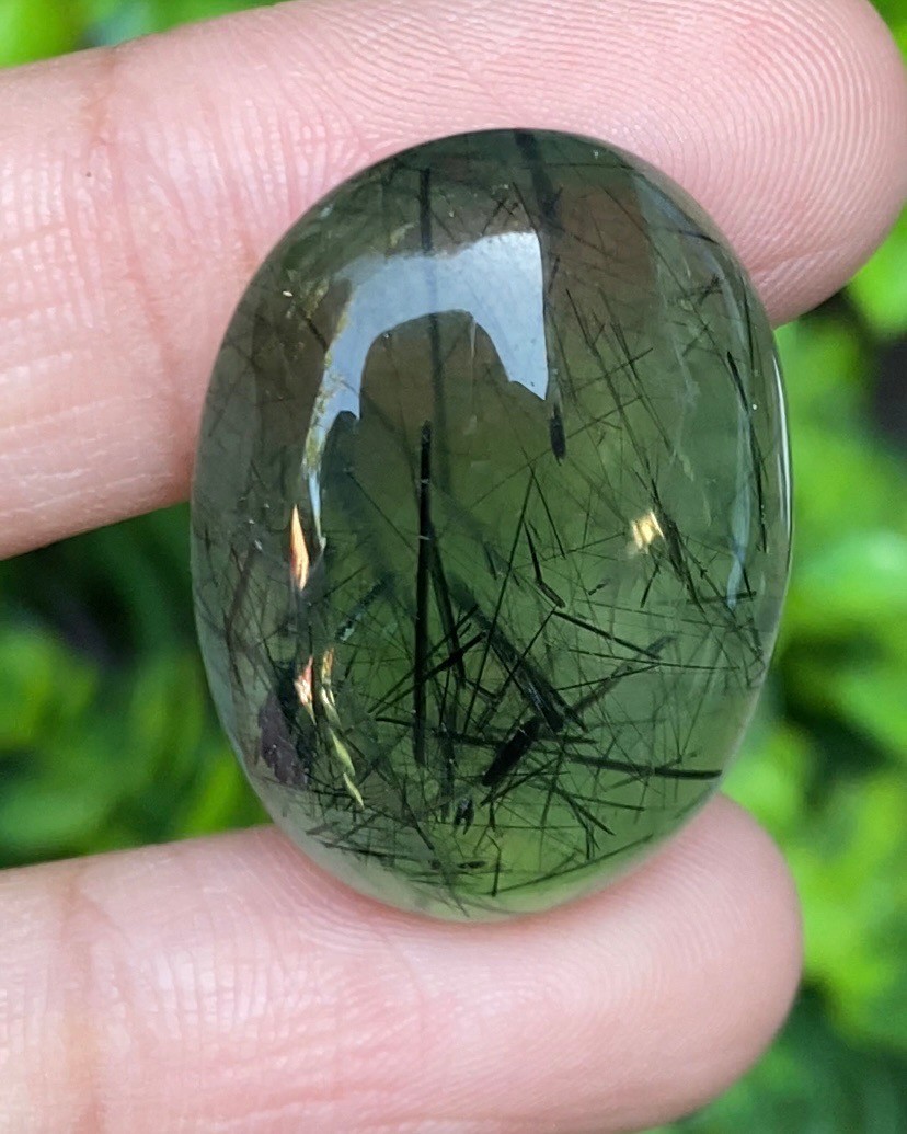 ไหมดำ พรีไนท์ Prehnite with Black tourmaline 41.0 กะรัต Cts. พลอยแท้ อัญมณีมงคลประจําวันเกิด เครื่องประดับพลอย