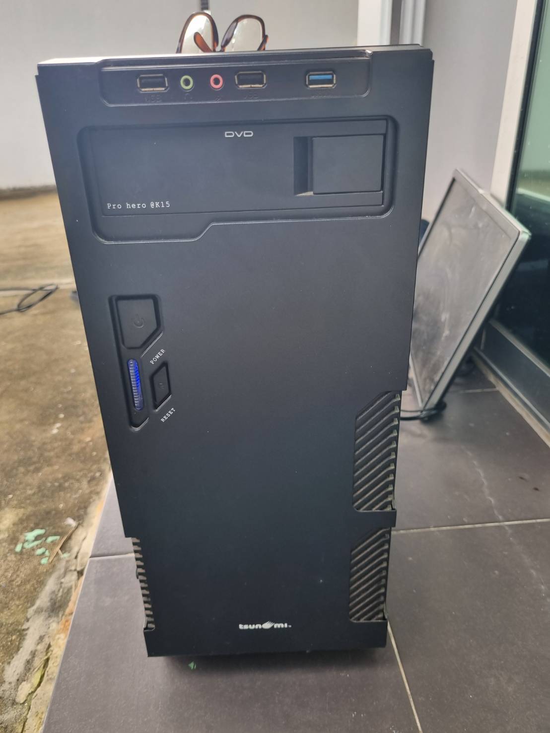 PC ประกอบ i5-9400F Ram 16 GB Gtx 1650 SSD 128GB HDDD 1TB
