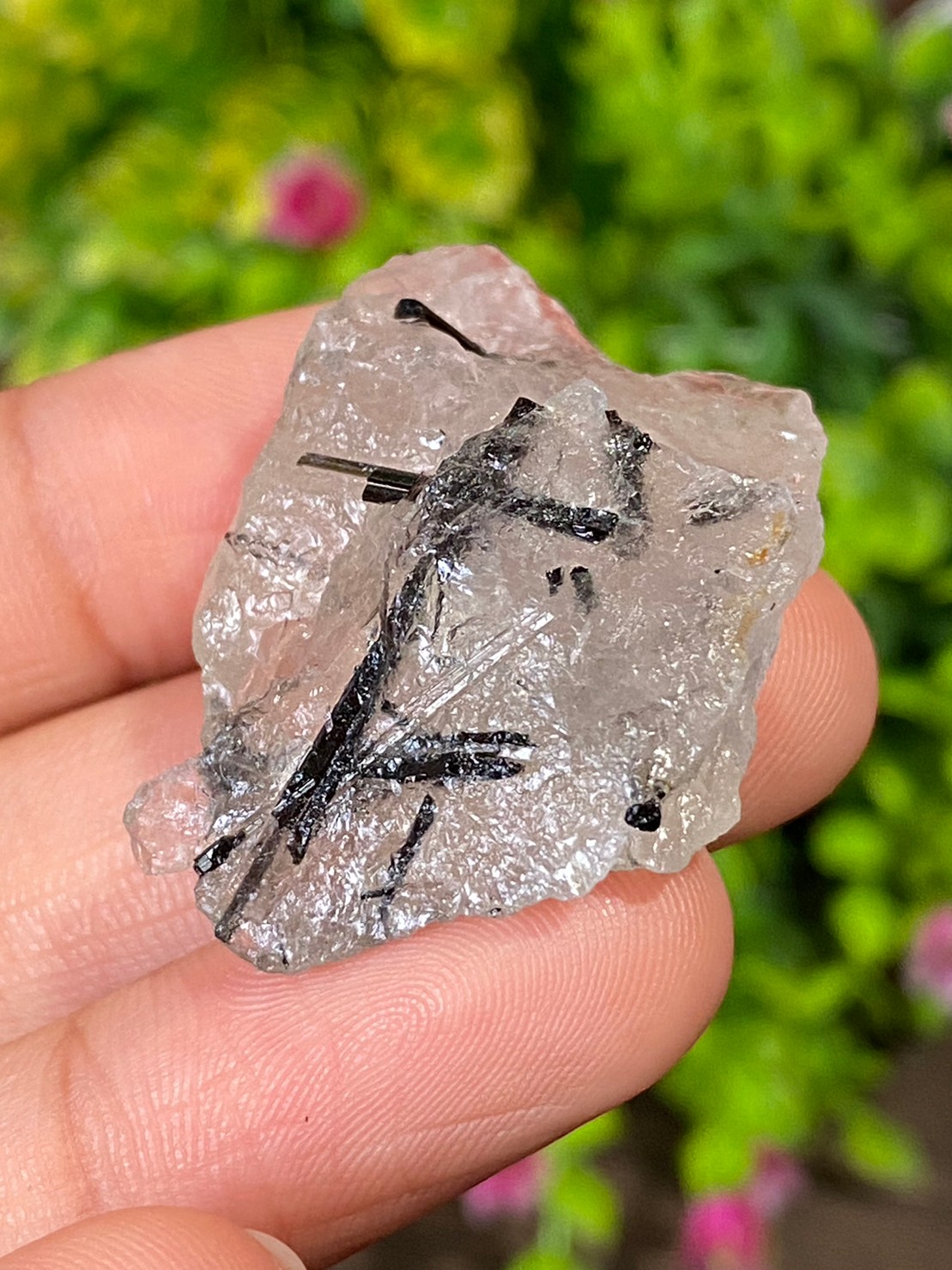 ก้อน ไหมดำ ควอตซ์ แก้วขนเหล็ก Black Rutilated Quartz Rough 69.94 กะรัต Cts. พลอยแท้ อัญมณีมงคลประจําวันเกิด เครื่องประดับพลอย