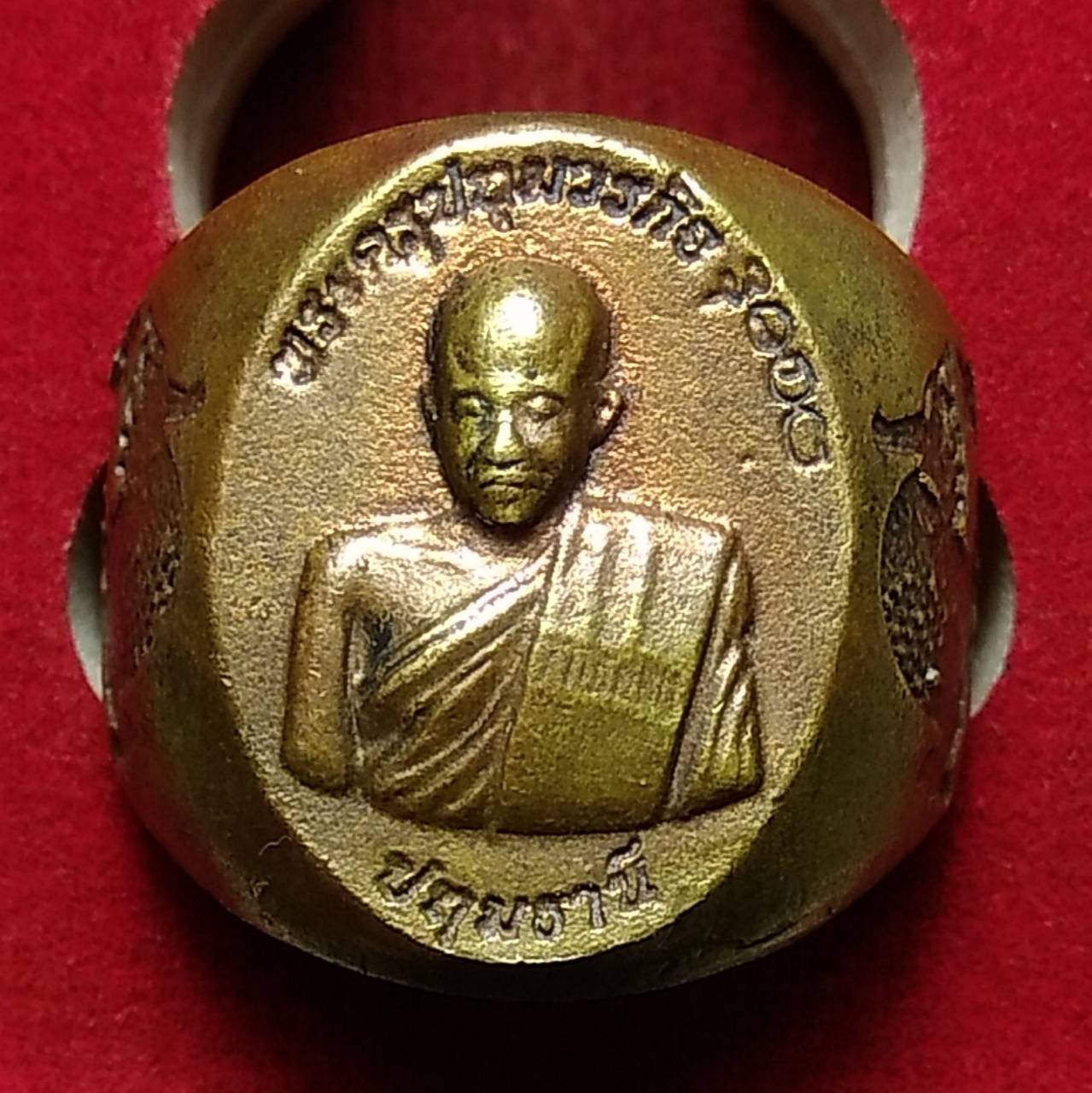 ร010 แหวนเนื้อระฆังโบราณ หลวงพ่อชำนาญ วัดบางกุฎีทอง จ.ปทุมธานี ขนาด 1.8 ซม