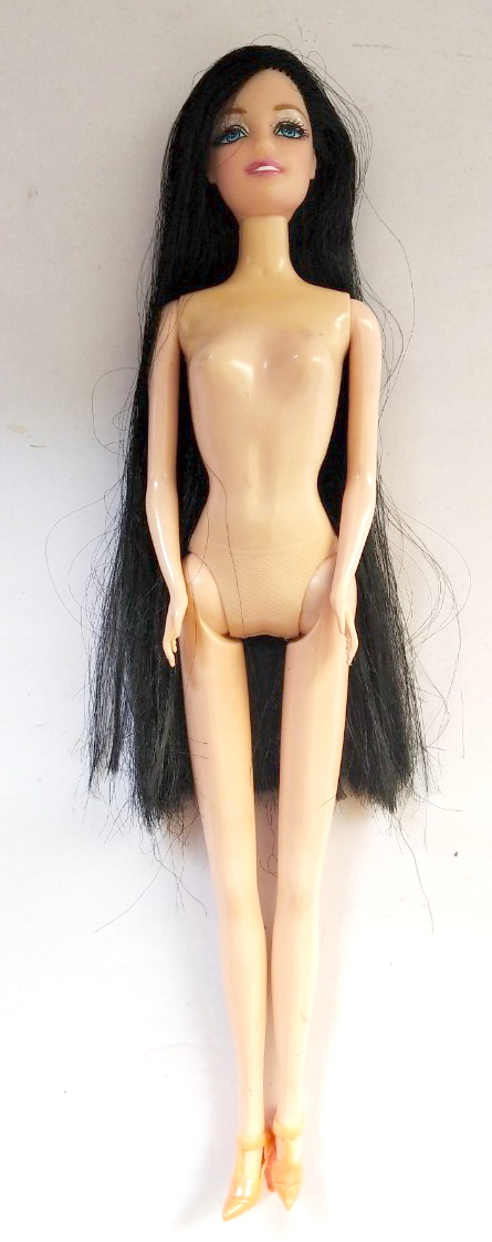 ชุดไทยผ้าจีบหน้านางสีฟ้า และผ้าสะใบสีทอง พร้อมสายสะพายงานสวย พร้อมรองเท้าส้นสูงสีชมพู ***แถม นางแบบ