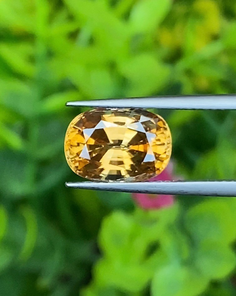 พลอย เพทาย Natural Zircon 5.00 กะรัต (Cts.) พลอยแท้อัญมณีมงคล ประจําวันเกิด เครื่องประดับพลอย