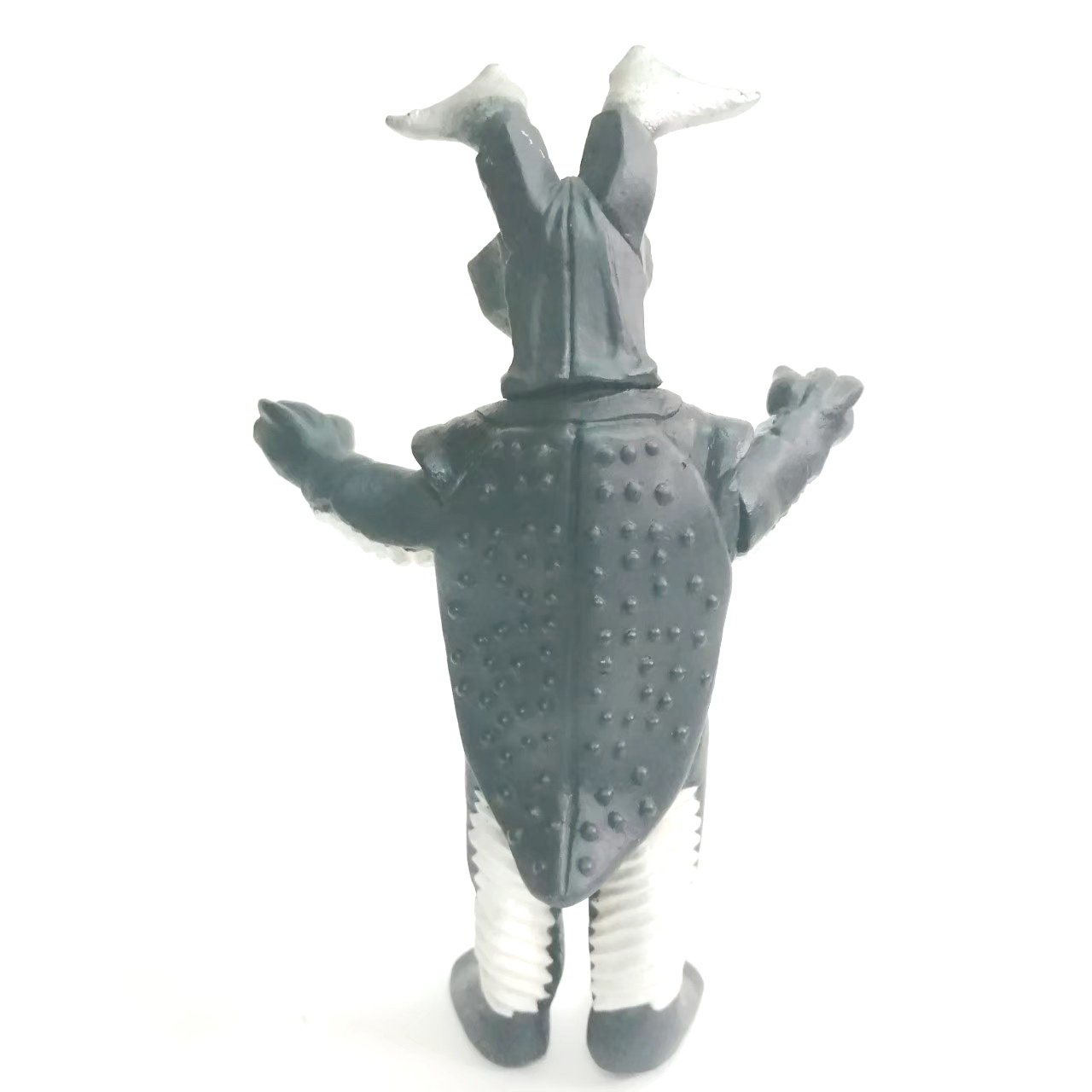 ซอฟ 6.5 -7 นิ้ว เซ็ทต้อน ศัตรูที่สามารถพิชิตอุลตร้าแมนลงได้ เป็นสัตว์ประหลาดตัวสุดท้ายในซีรีย์ชุดนี้ ขนาดตามรูป มีรอยบ้าง