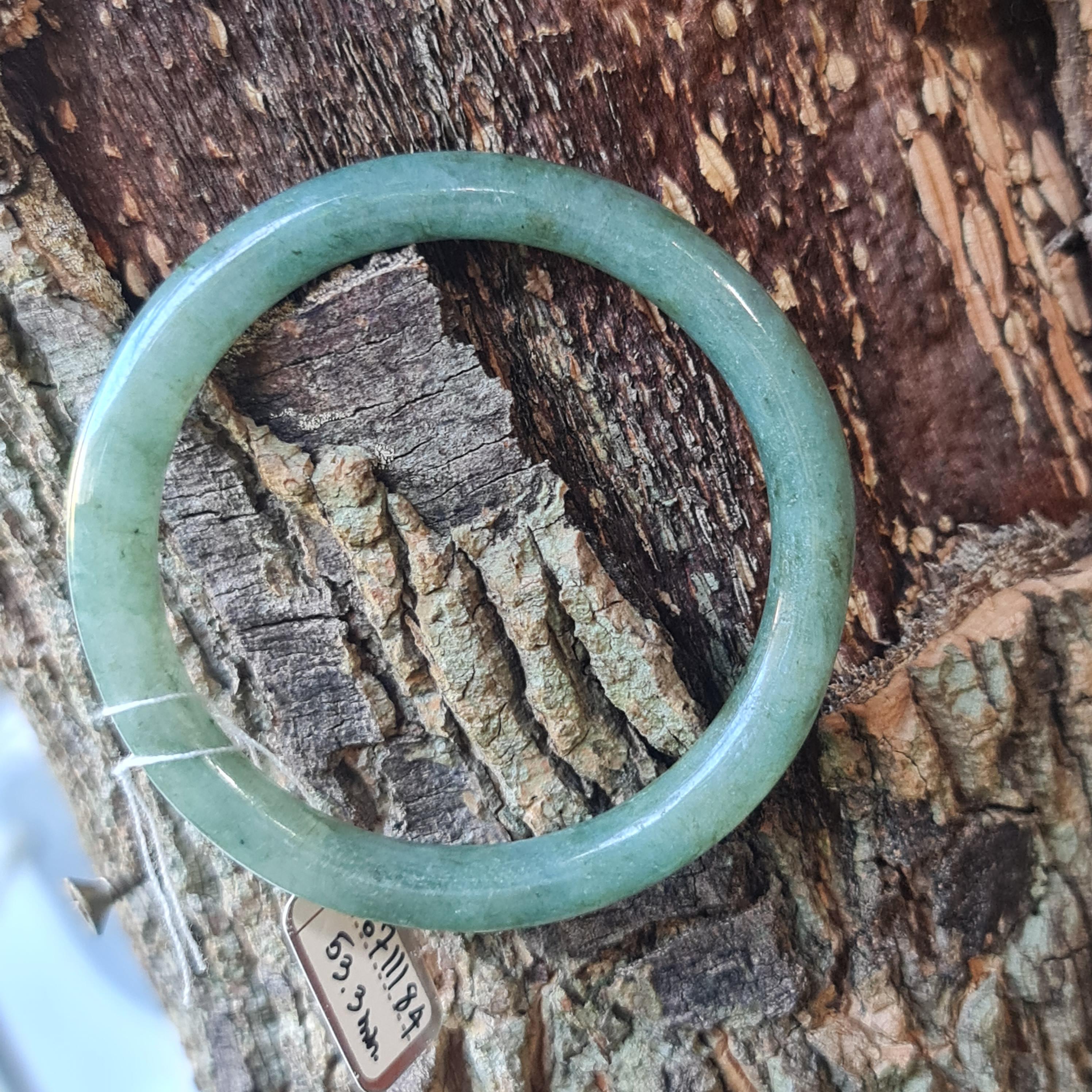 JB6711184 หยก พม่า แท้ Jade กำไลหยก 53.3 มม. (Jadeite bracelet) พม่า (Myanmar)