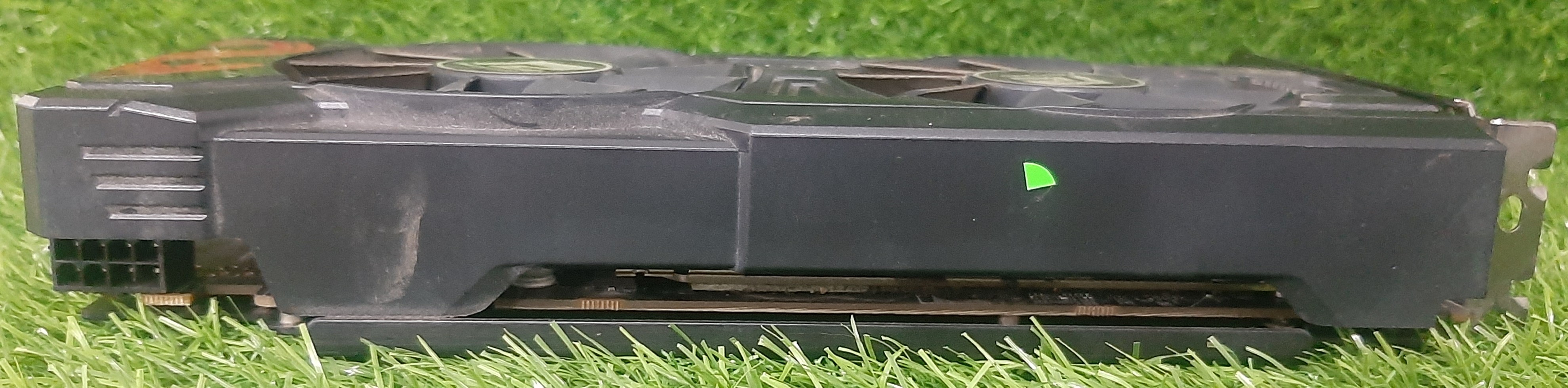 การ์ดจอ PowerColor Red Dragon Radeon RX 470 4GB GDDR5 GPU มือสอง ประกันร้าน 1 เดือน 3 x DisplayPort 1 x DVI-D 1 x HDMI