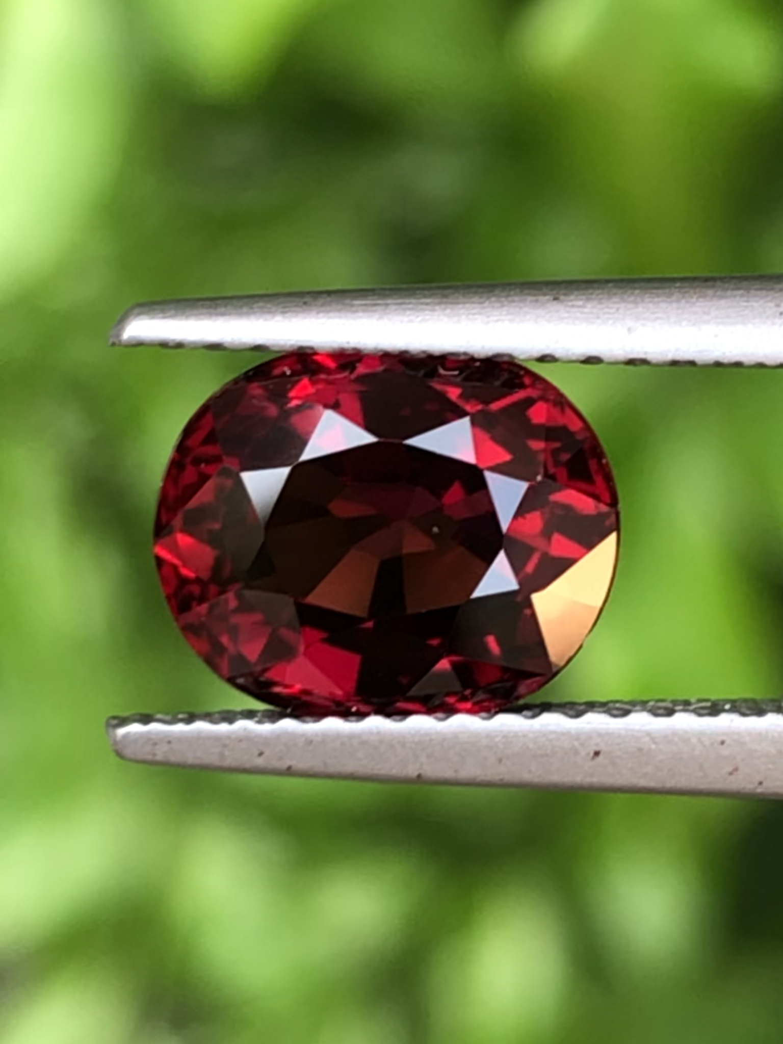 พลอย โรโดไลต์ กาเน็ท Rhodolite Garnet 3.16 กะรัต Cts. พร้อมใบเซอร์ พลอยแท้ อัญมณีมงคลประจําวันเกิด เครื่องประดับพลอย
