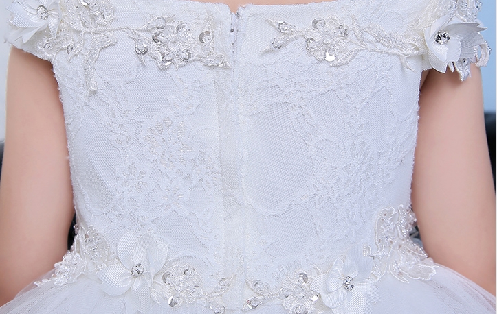 Pre-order ชุดราตรีเด็ก ชุดกระโปรง สไตล์เจ้าหญิง แบบไหล่ปาด แต่งดอก ปักเลื่อมช่วงบน กระโปรงตาข่ายฟูฟ่อง