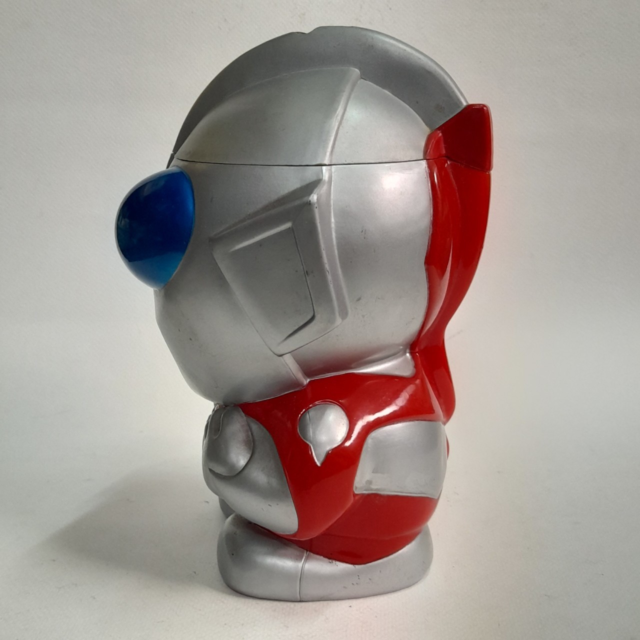 มีหลายภาพ,กระปุกออมสิน อุลตร้าแมนมิลเลนเนียม Ulraman Millenium ,Apext เปิดฝาได้ ของเอเพกซ์ทอยส์ ลิขสิทธิ์แท้ ไชโยฯ ขนาดตามรูป มือสองสภาพดี มีรอยบ้างงานสะสมเก่าเก็บ