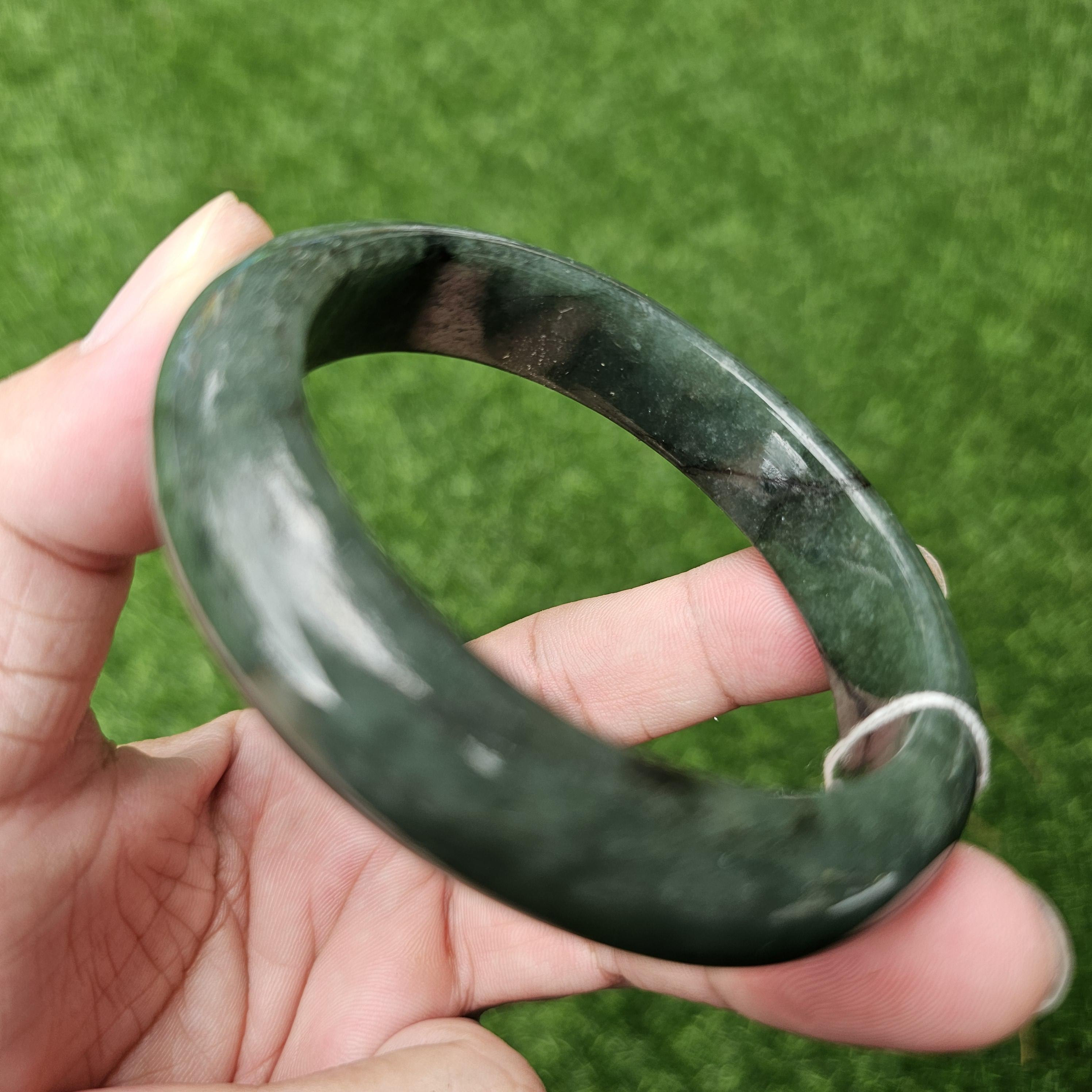 JB6804046 หยก พม่า แท้ Jade กำไลหยก 62.3 มม. (Jadeite bracelet) พม่า (Myanmar)