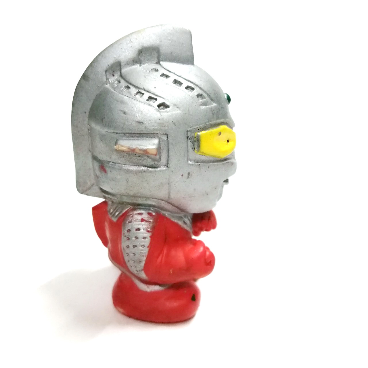 ซอฟยาง SDอุลตร้าเซเว่น 2.5 นิ้วเก่าเก็บ *** มีรอยถลอกหลายแห่ง ไม่มีปั๊ม