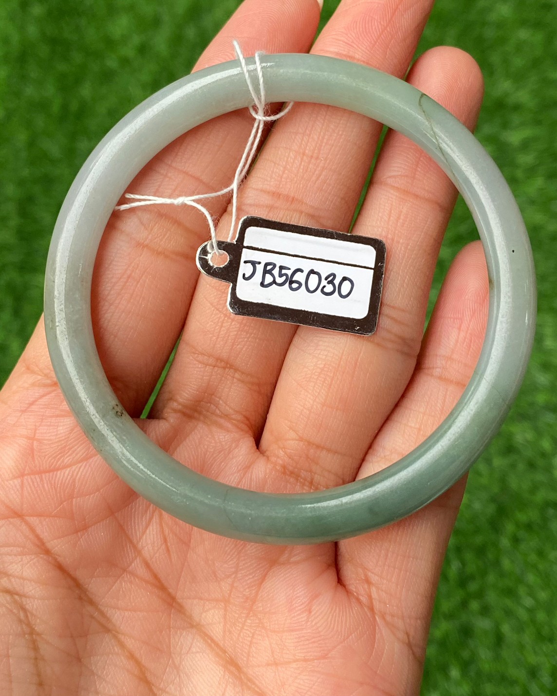 JB56030 หยก พม่า แท้ Jade กำไลหยก 56.00 มม. (Jadeite bracelet) พม่า (Myanmar)